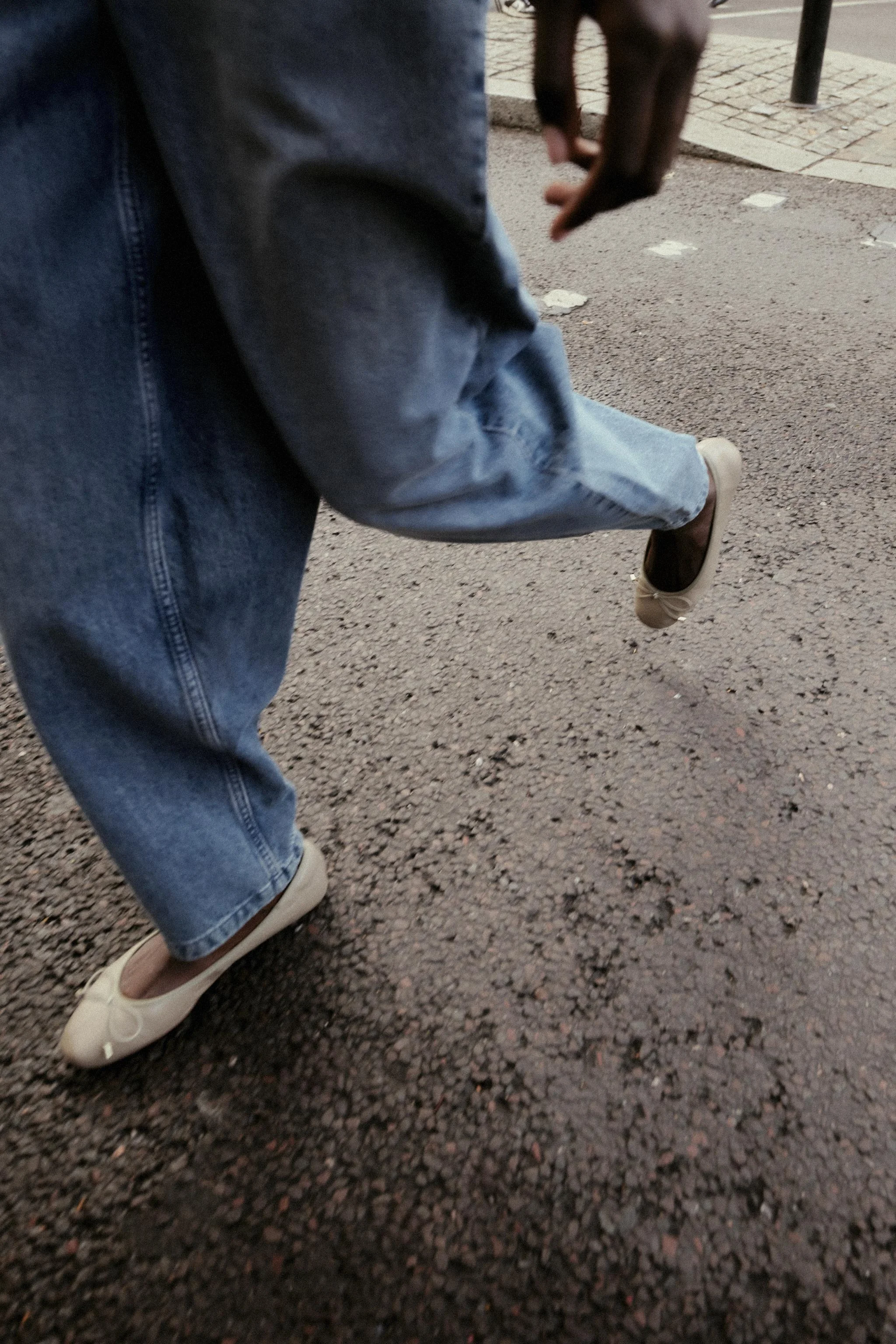 کفش باله چرمی پاپیون دار