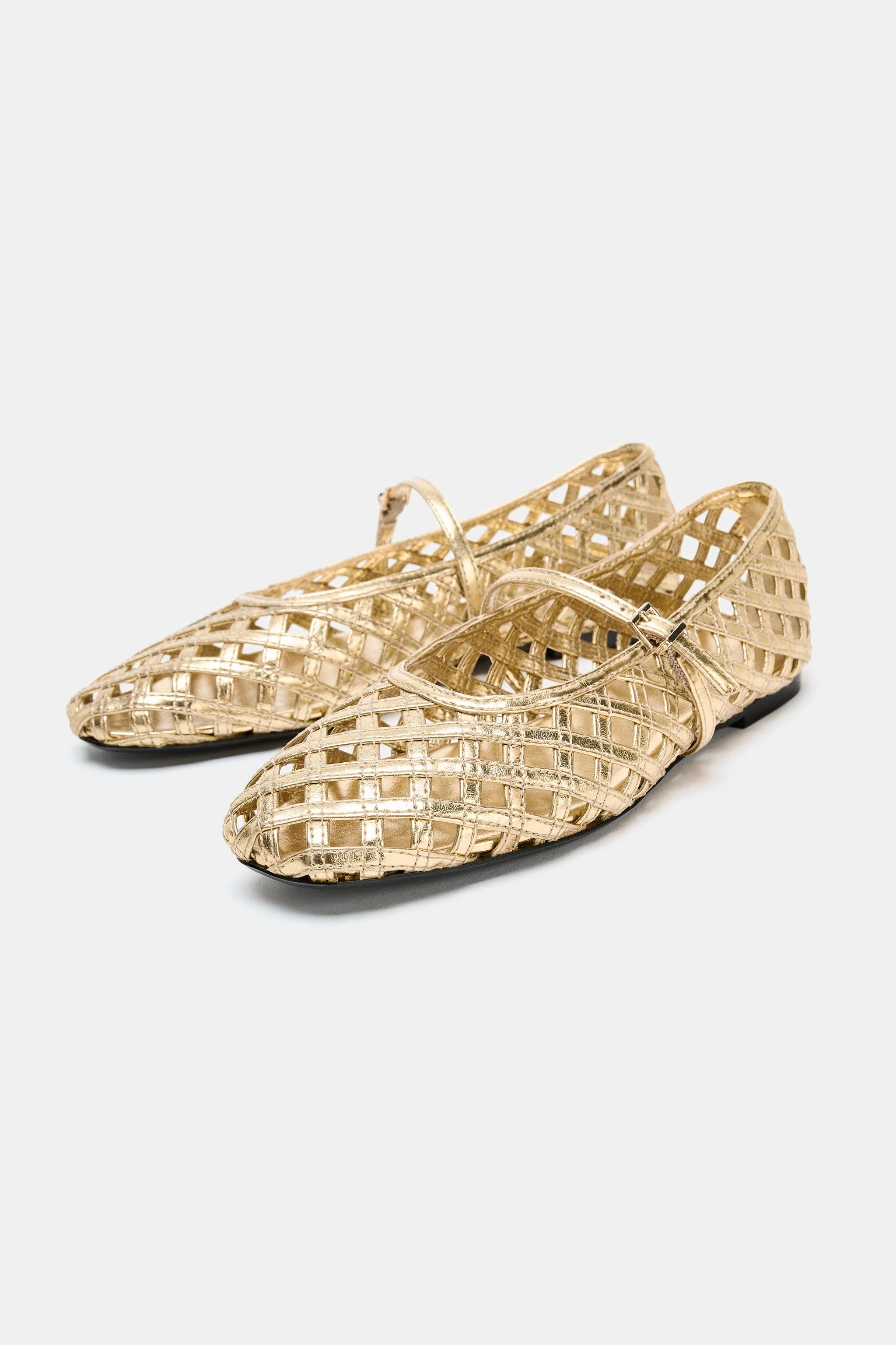 کفش باله متالیک با بافت توری کفش باله متالیک با بافت توری