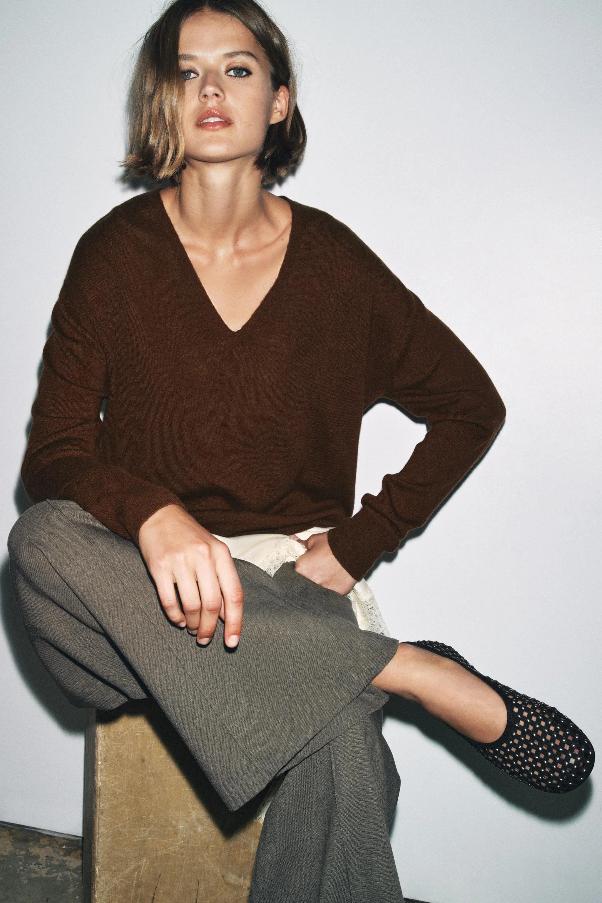 کفش باله توری نگین دار کفش باله توری نگین دار