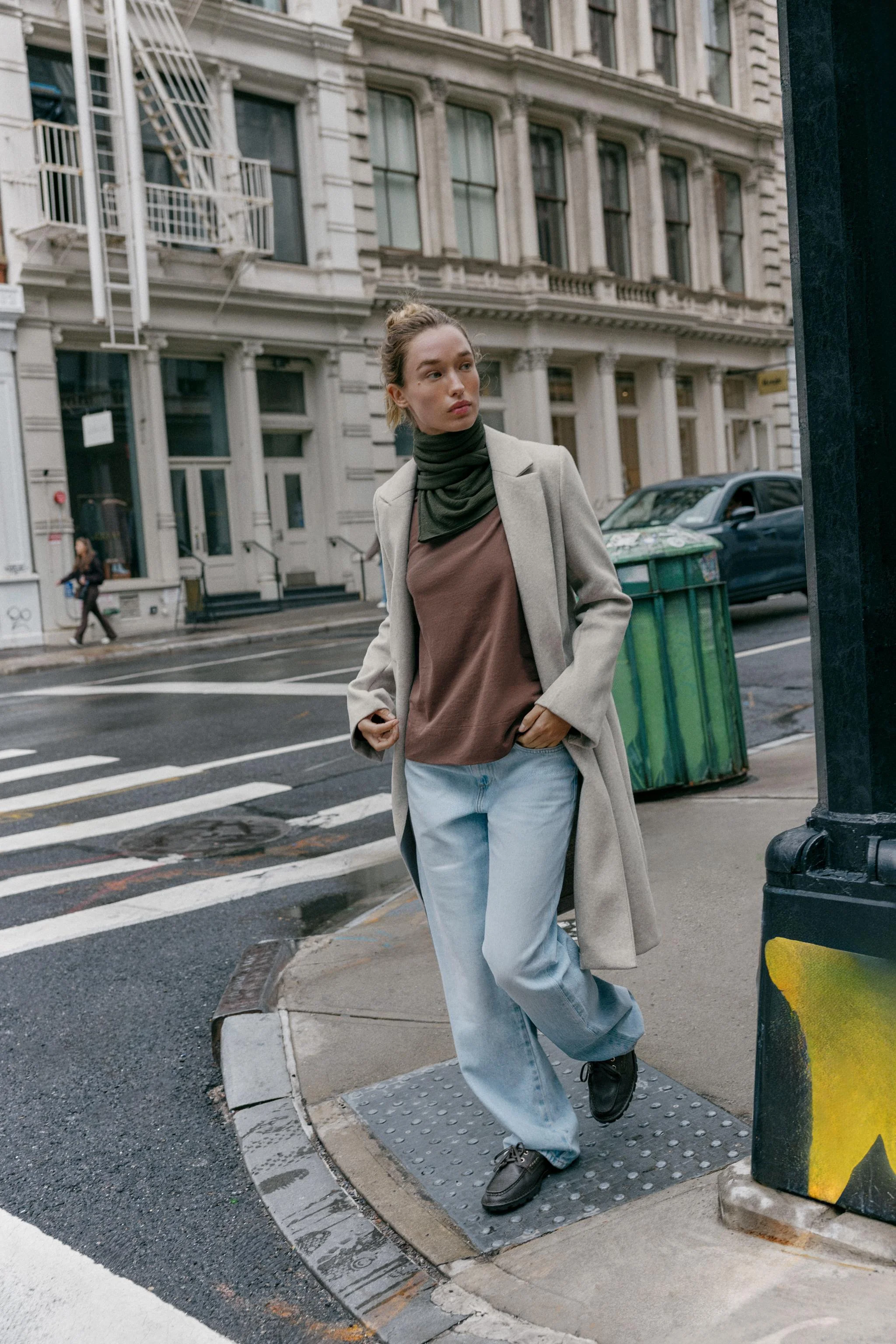 کفش عرشه چرمی با زیره آجدار کفش عرشه چرمی با زیره آجدار