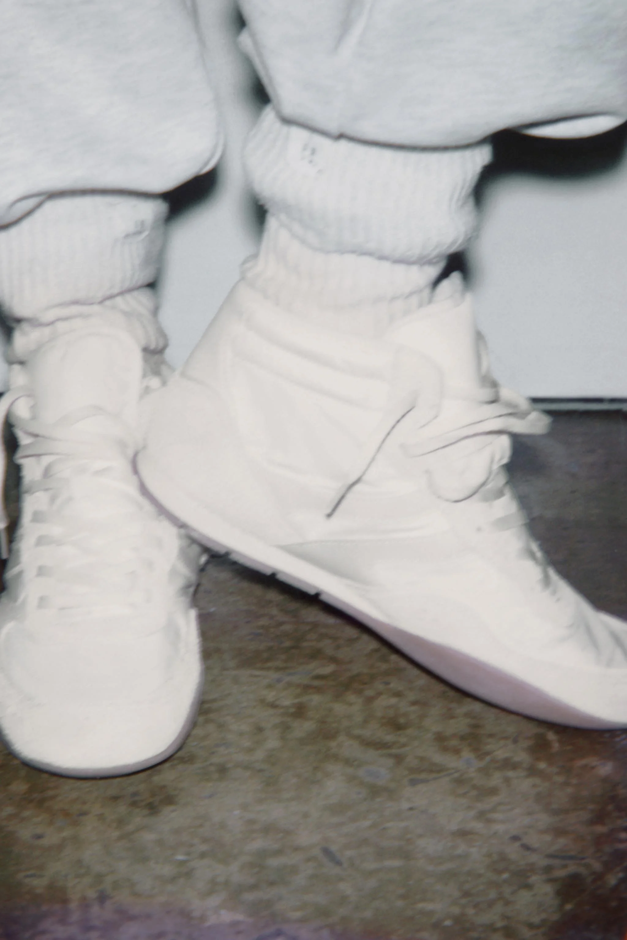 کفش ورزشی ساق بلند کفش ورزشی ساق بلند