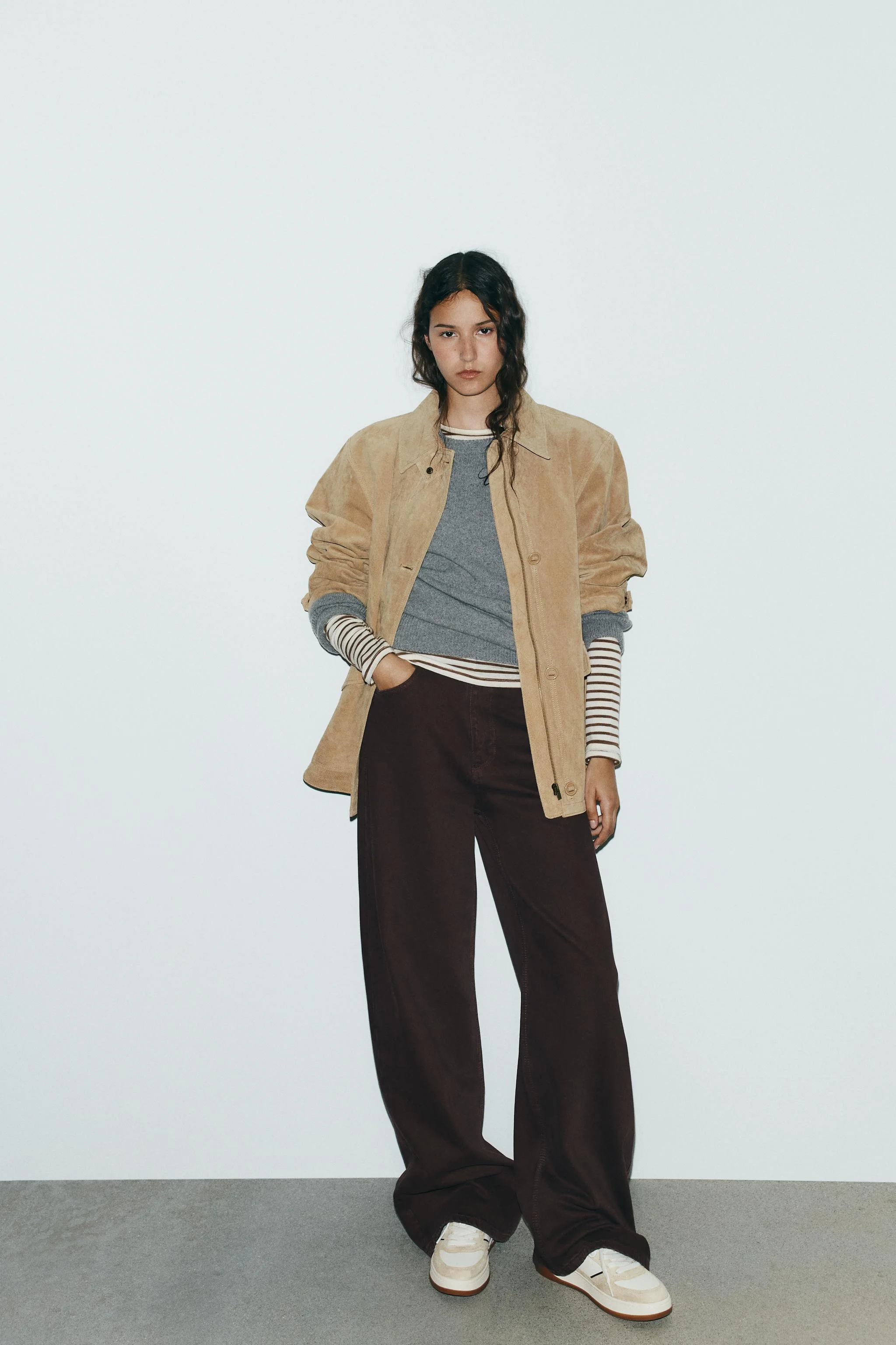 کفش ورزشی ترکیبی کفش ورزشی ترکیبی