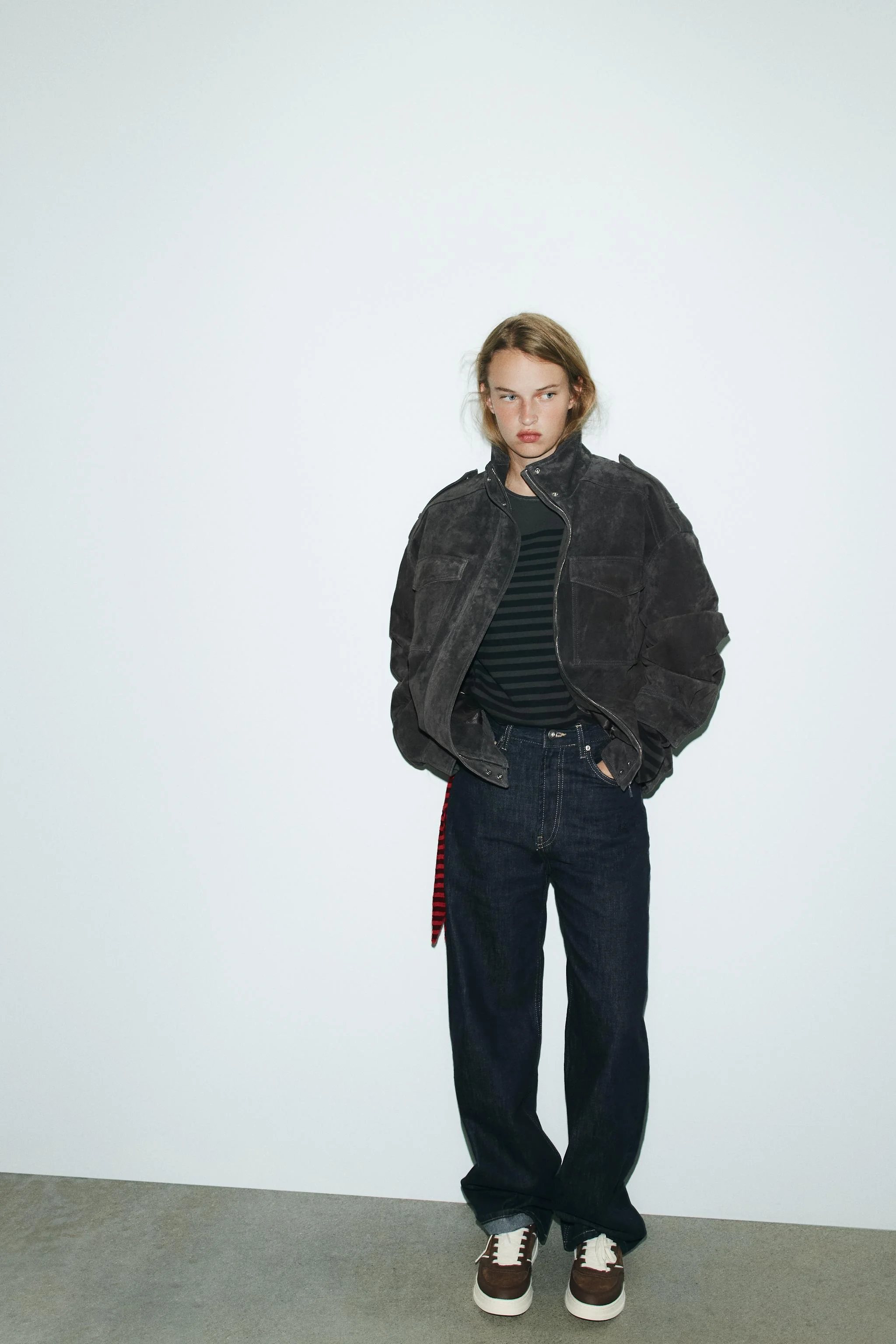 کفش ورزشی ترکیبی کفش ورزشی ترکیبی