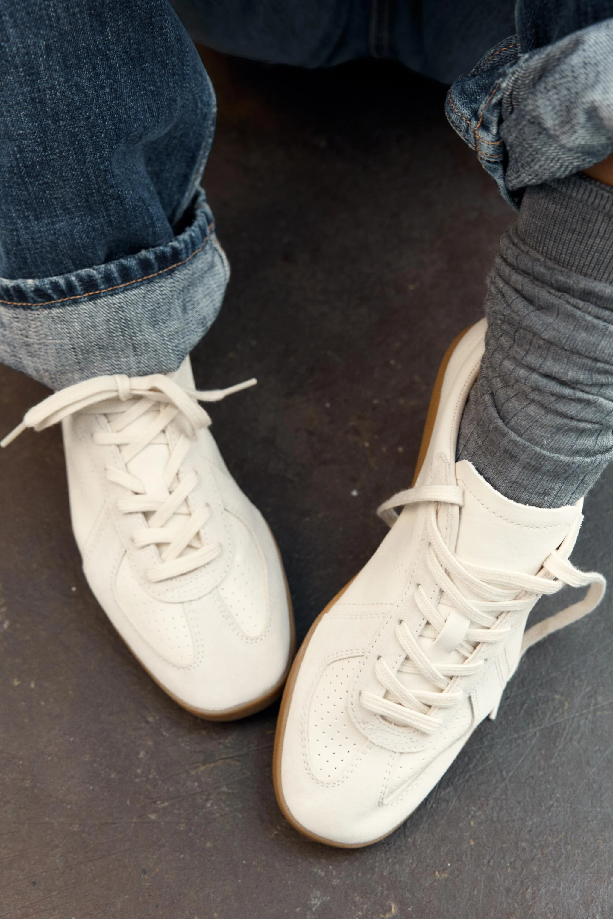 کفش کتانی چرمی کفش کتانی چرمی