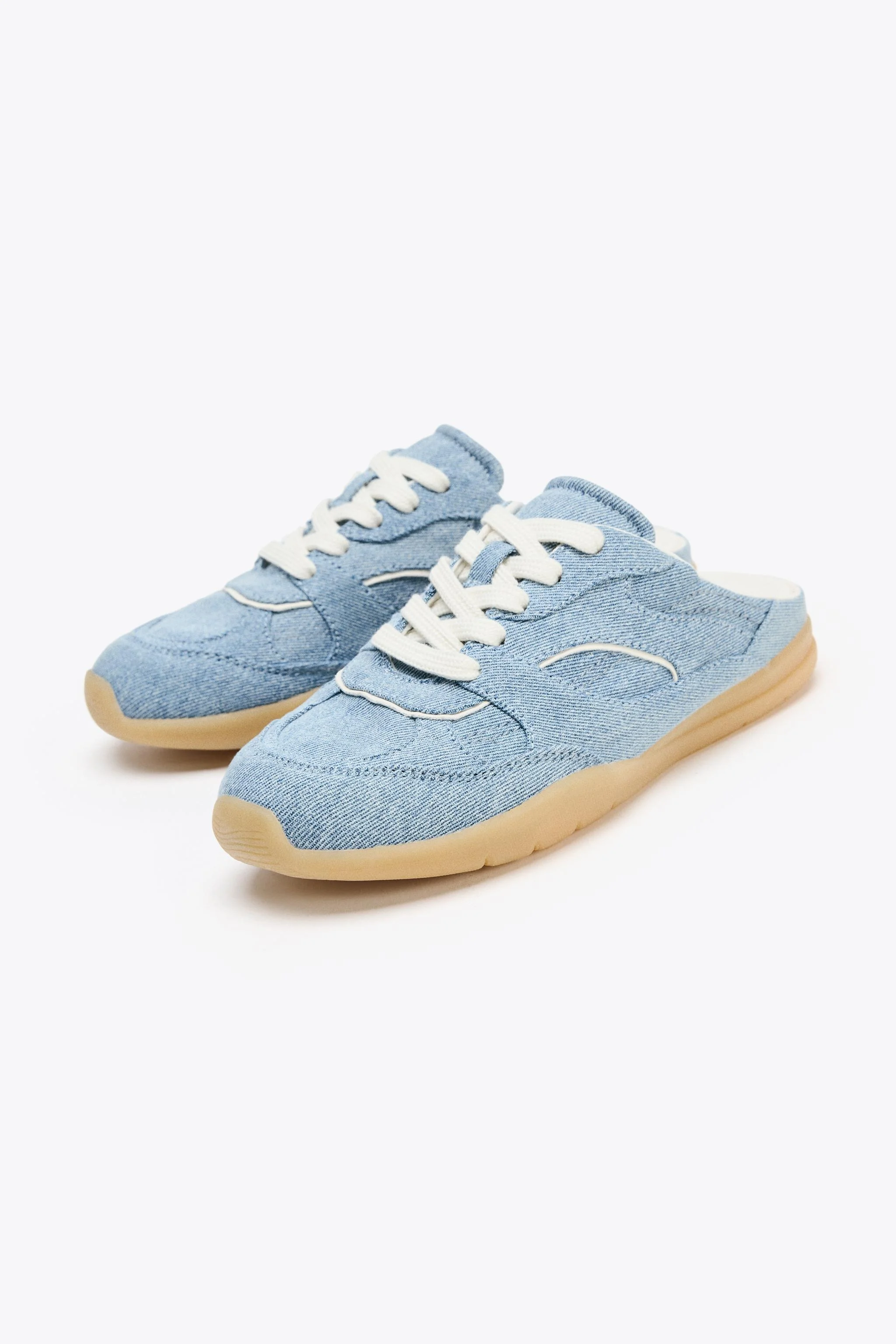 کفش کتانی دنیم مدل MULE کفش کتانی دنیم مدل MULE