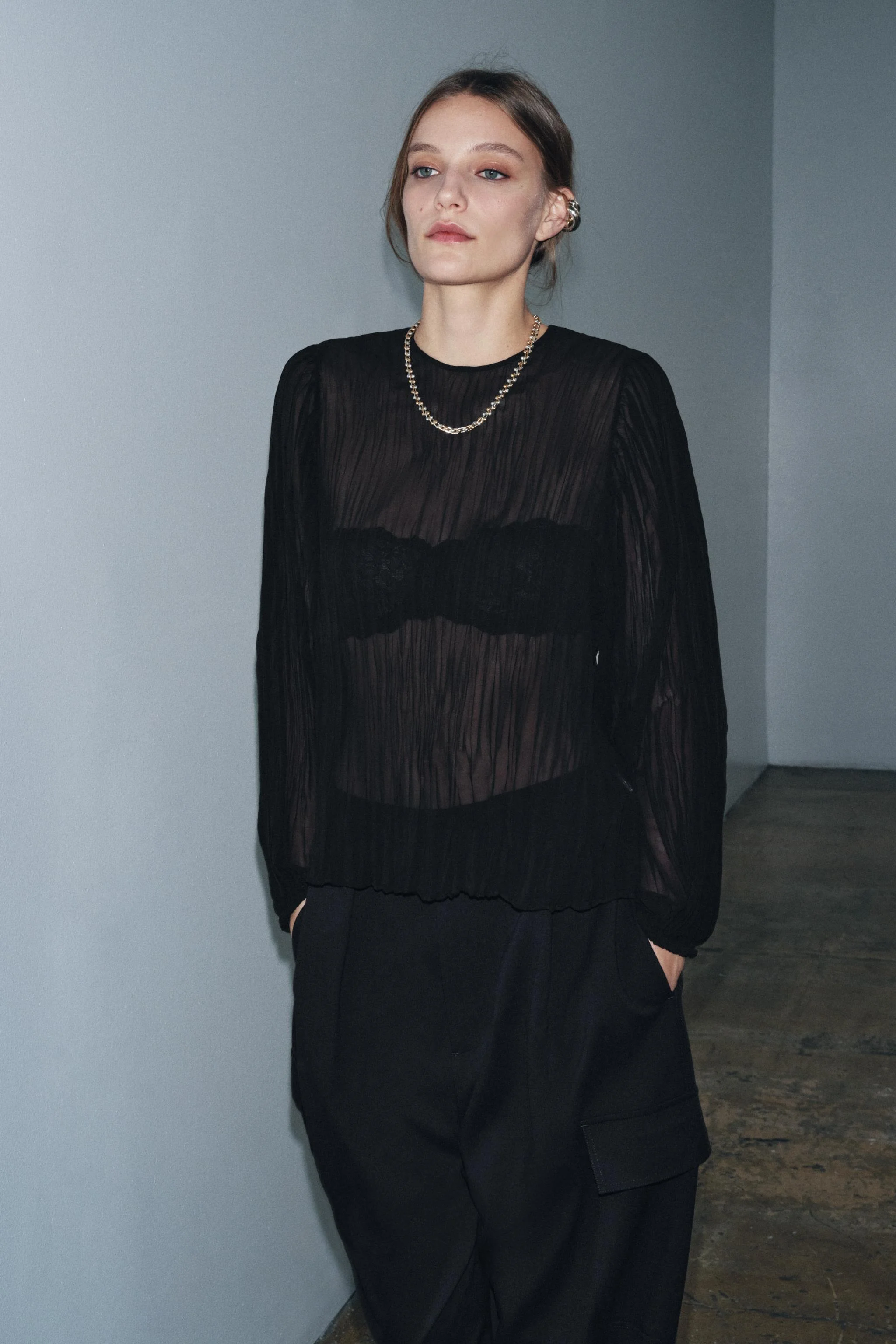 بلوز پلیسه ای ZW COLLECTION