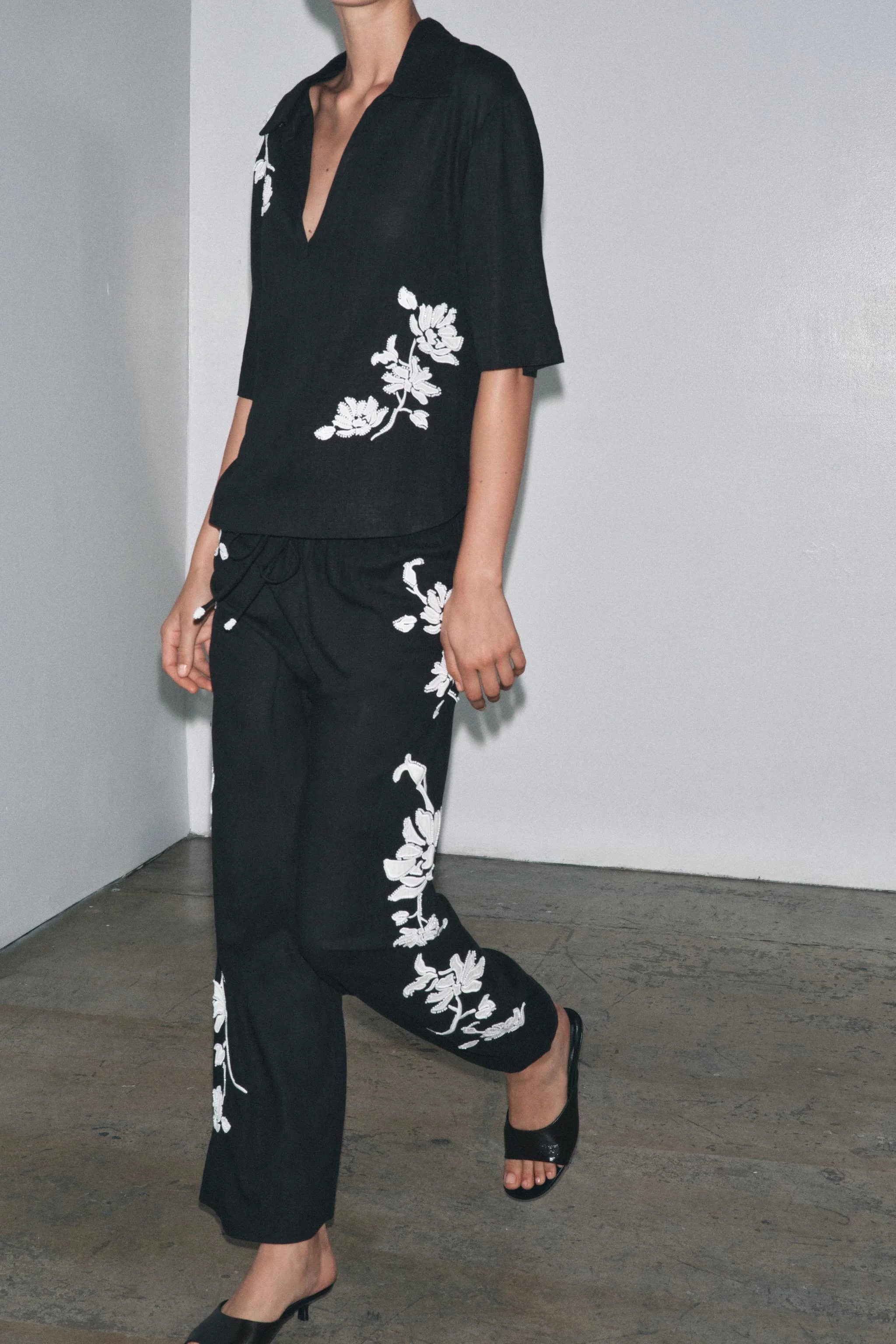 پیراهن گلدوزی شده با منجوق ZW COLLECTION