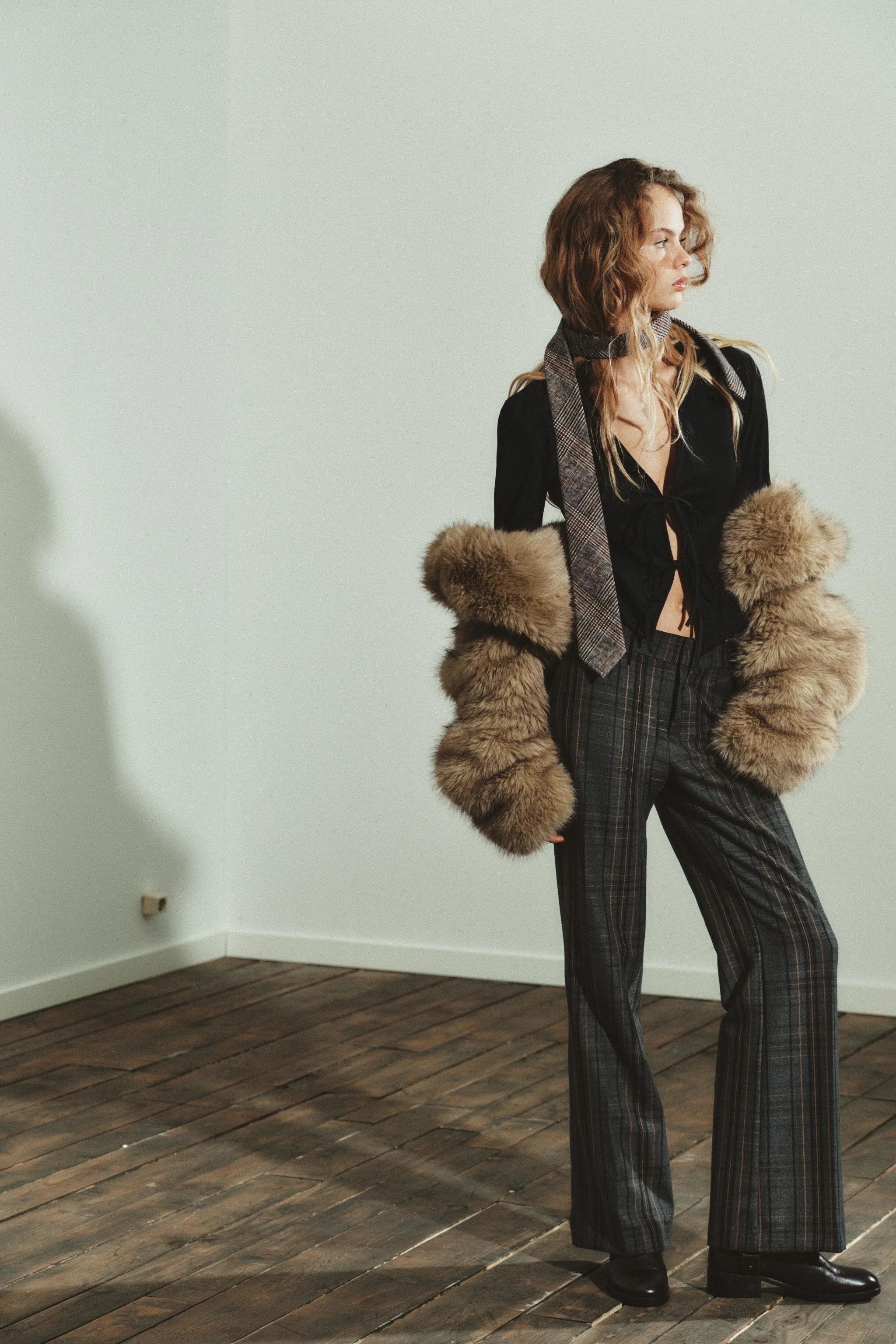 شومیز جیر مصنوعی با بند