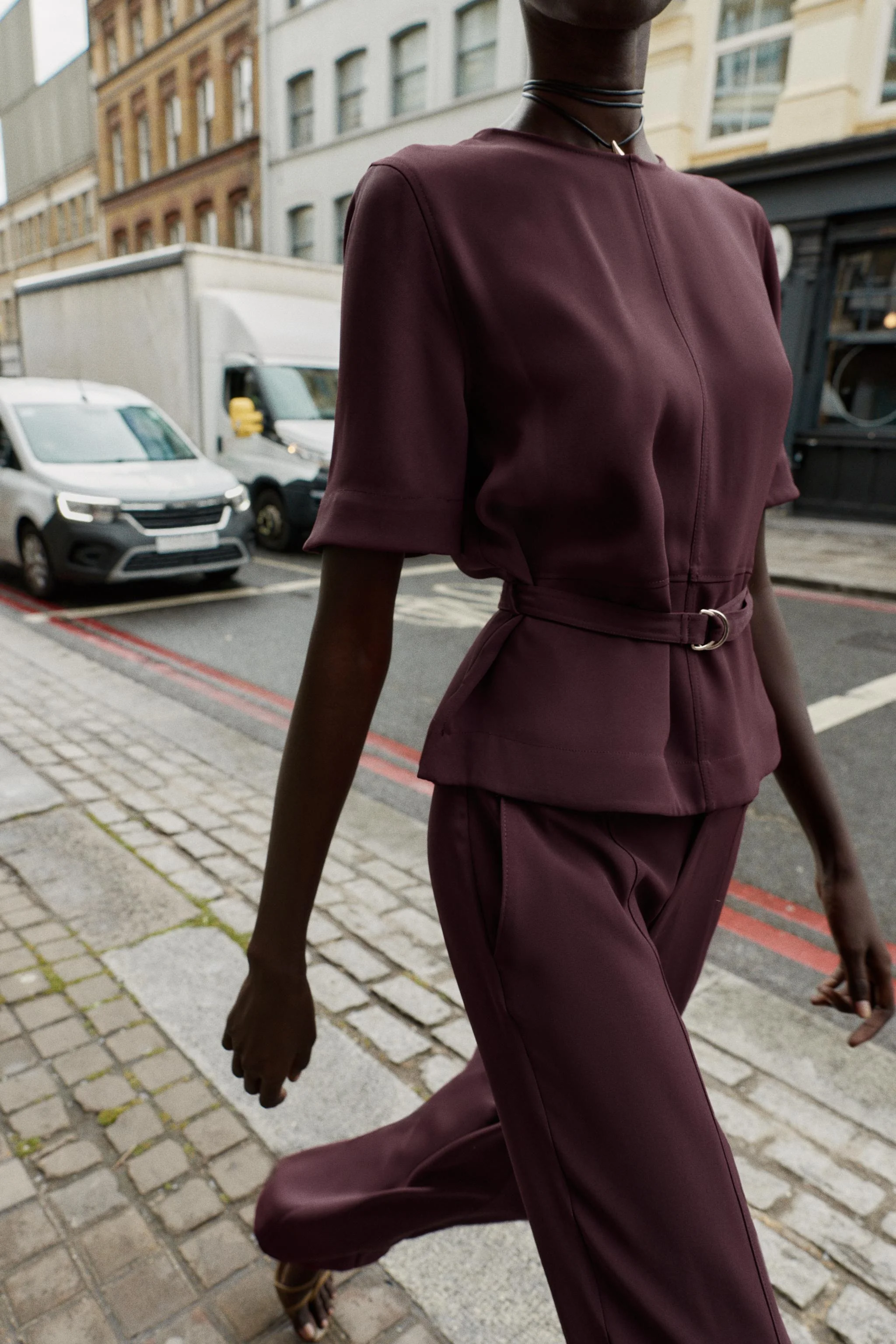 تاپ آستین کوتاه کمربند دار