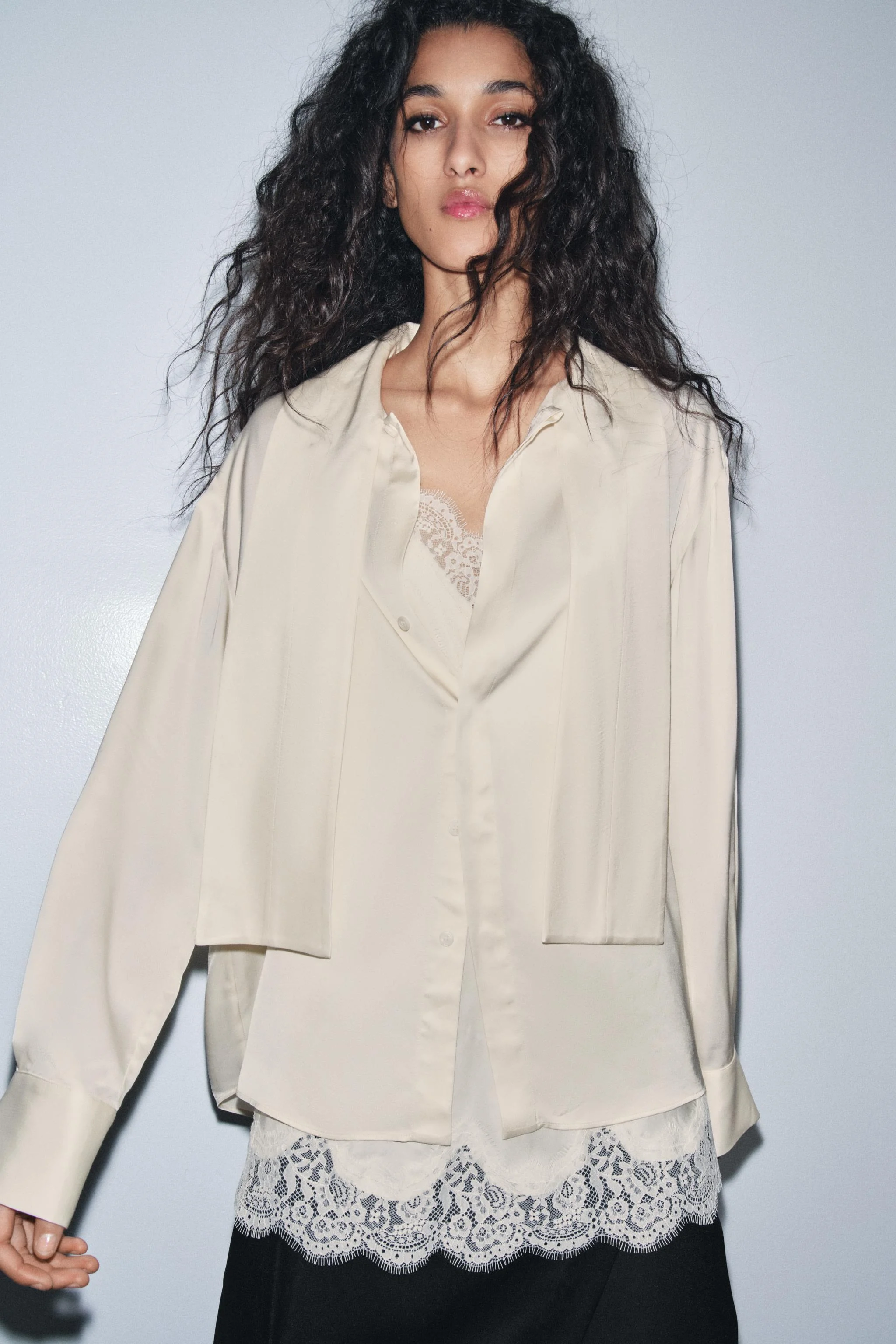 بلوز ساتن ترکیبی ZW COLLECTION