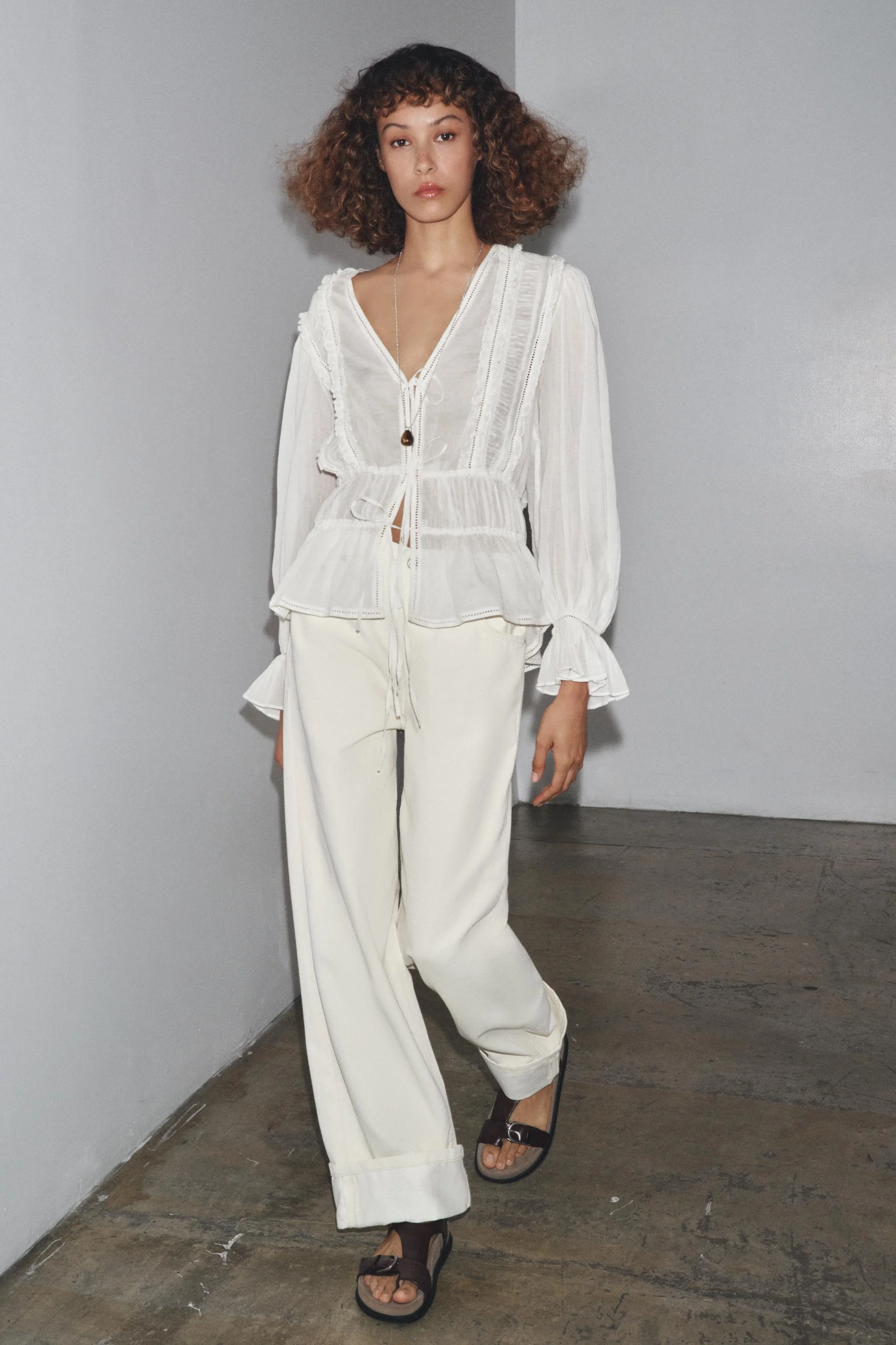 پیراهن مدل رمانتیک با دوخت نردبانی ZW COLLECTION