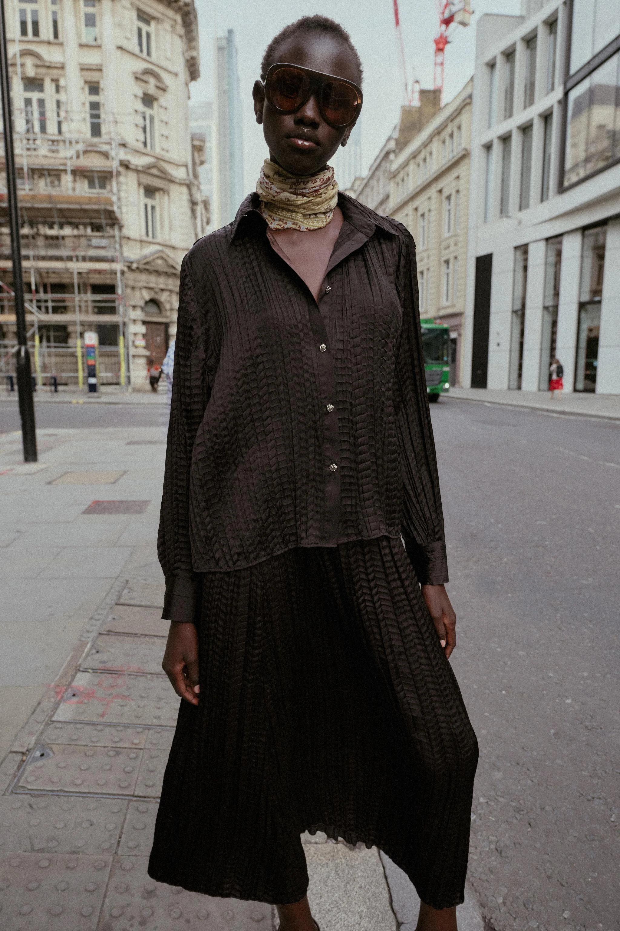 پیراهن ساتن با بافت چروک و سایز بزرگ