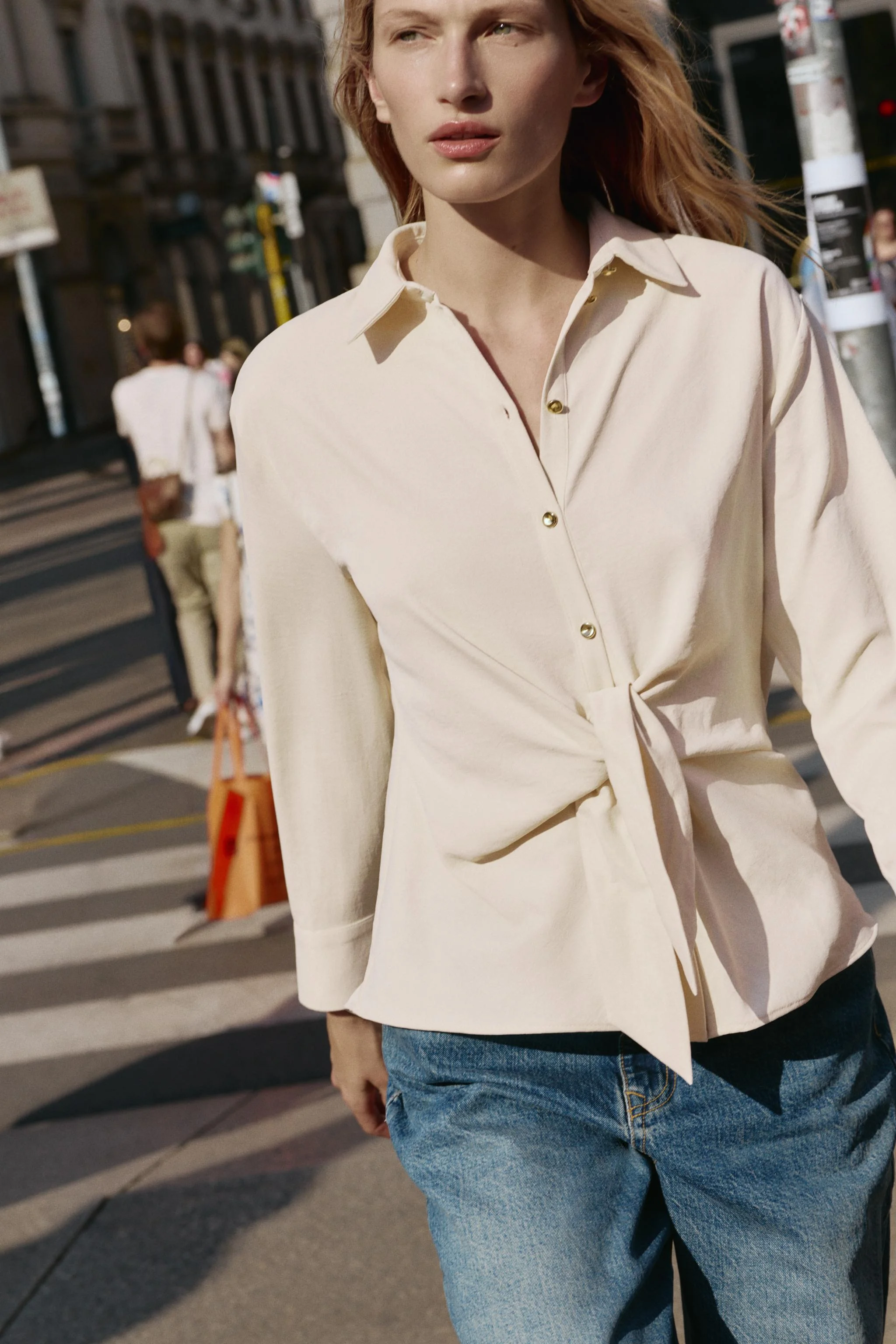 شومیز یقه دار با آستین بلند و گره در قسمت کمر