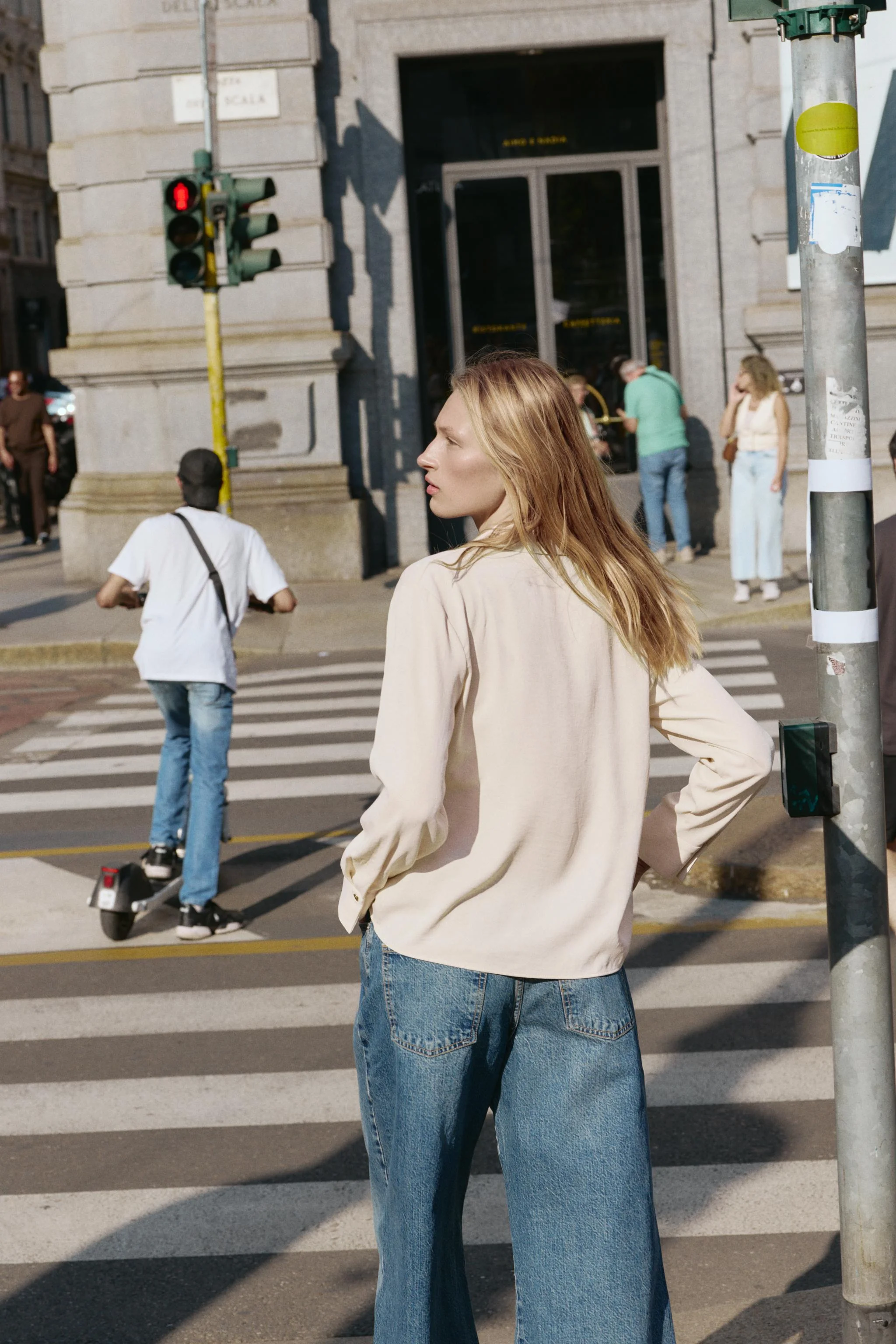 شومیز یقه دار با آستین بلند و گره در قسمت کمر