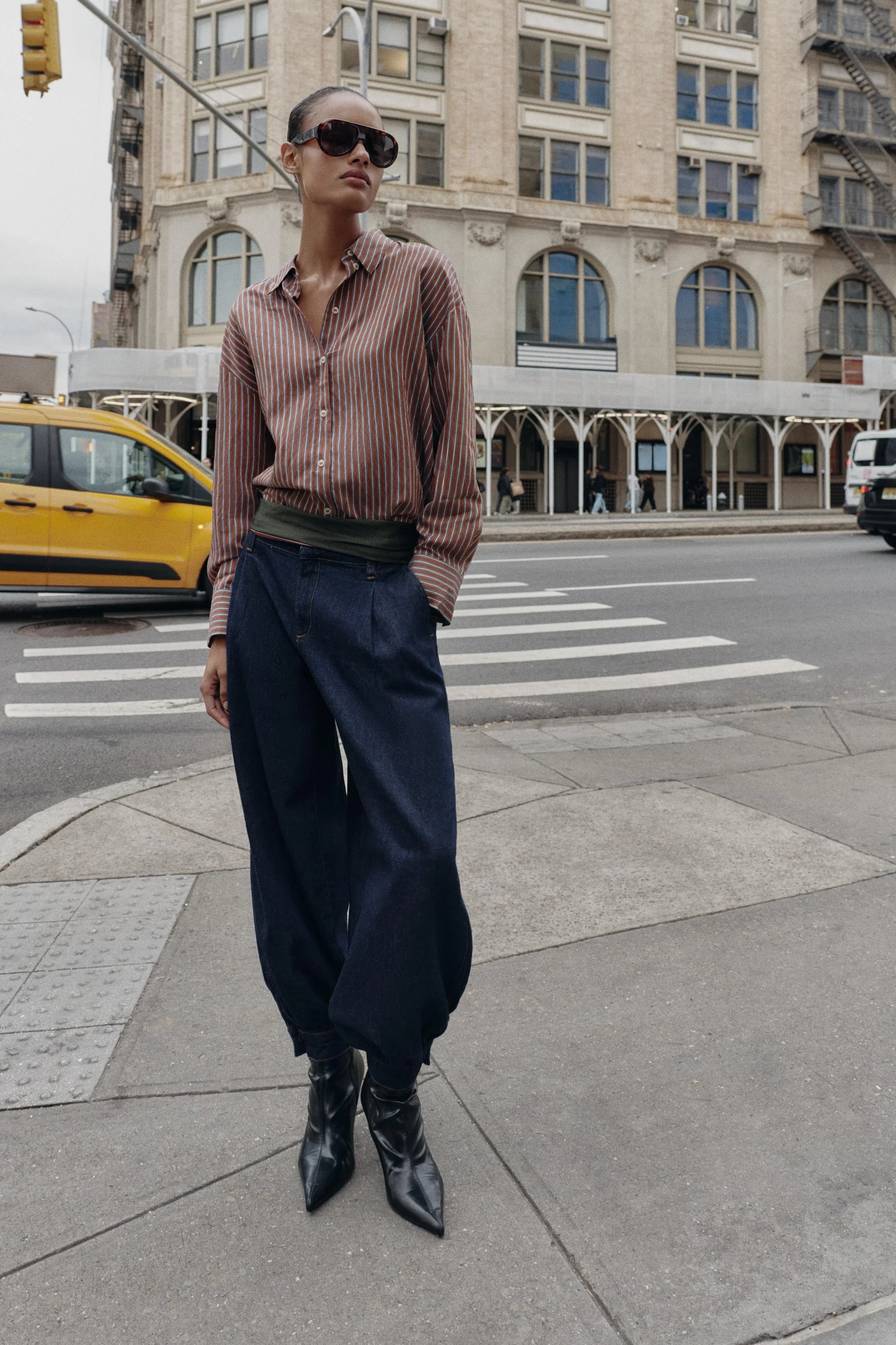 پیراهن پاپلین راه راه بزرگ پیراهن پاپلین راه راه بزرگ