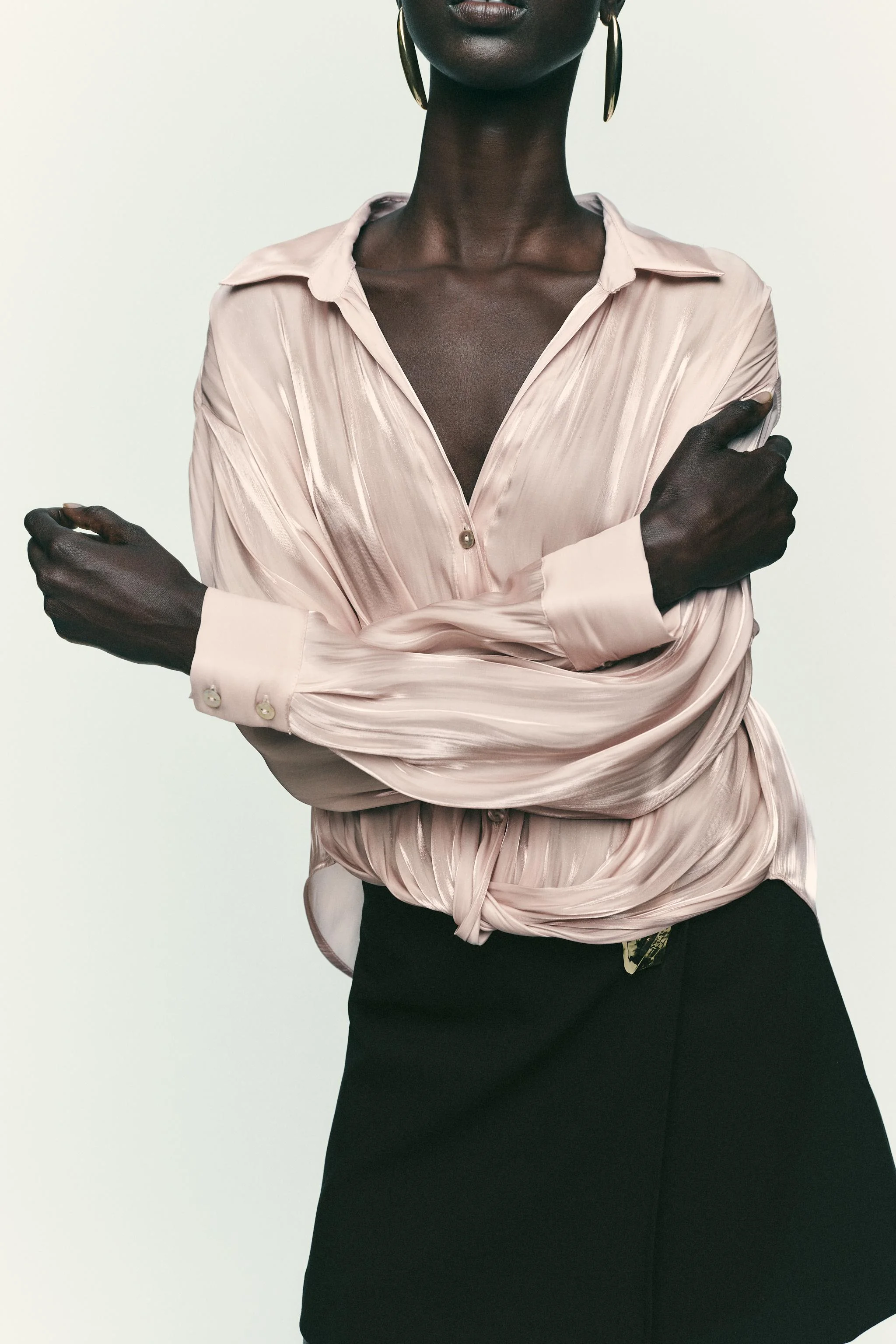 بلوز ساتن پیچ‌دار