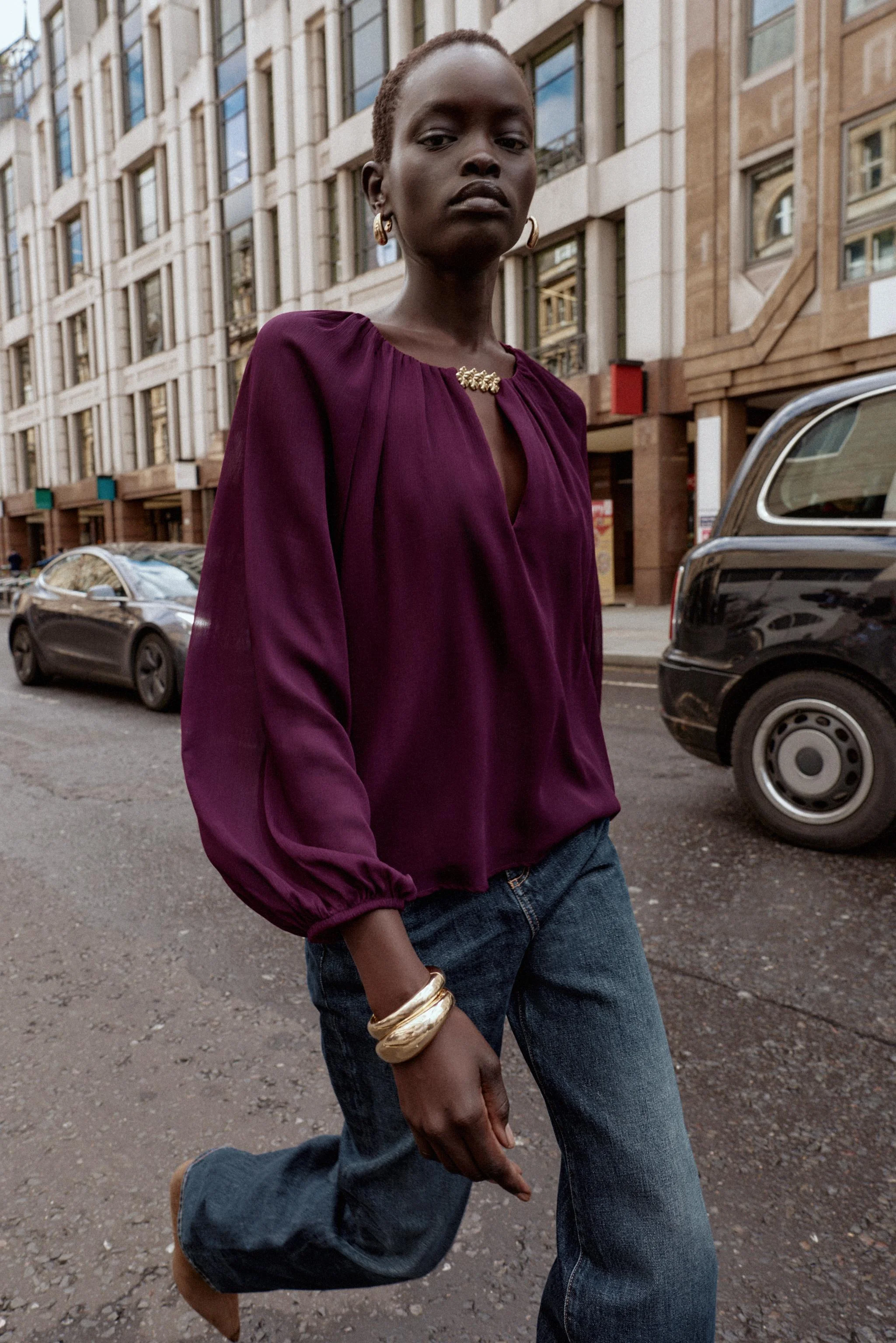 بلوز نیمه شفاف با تزیینات