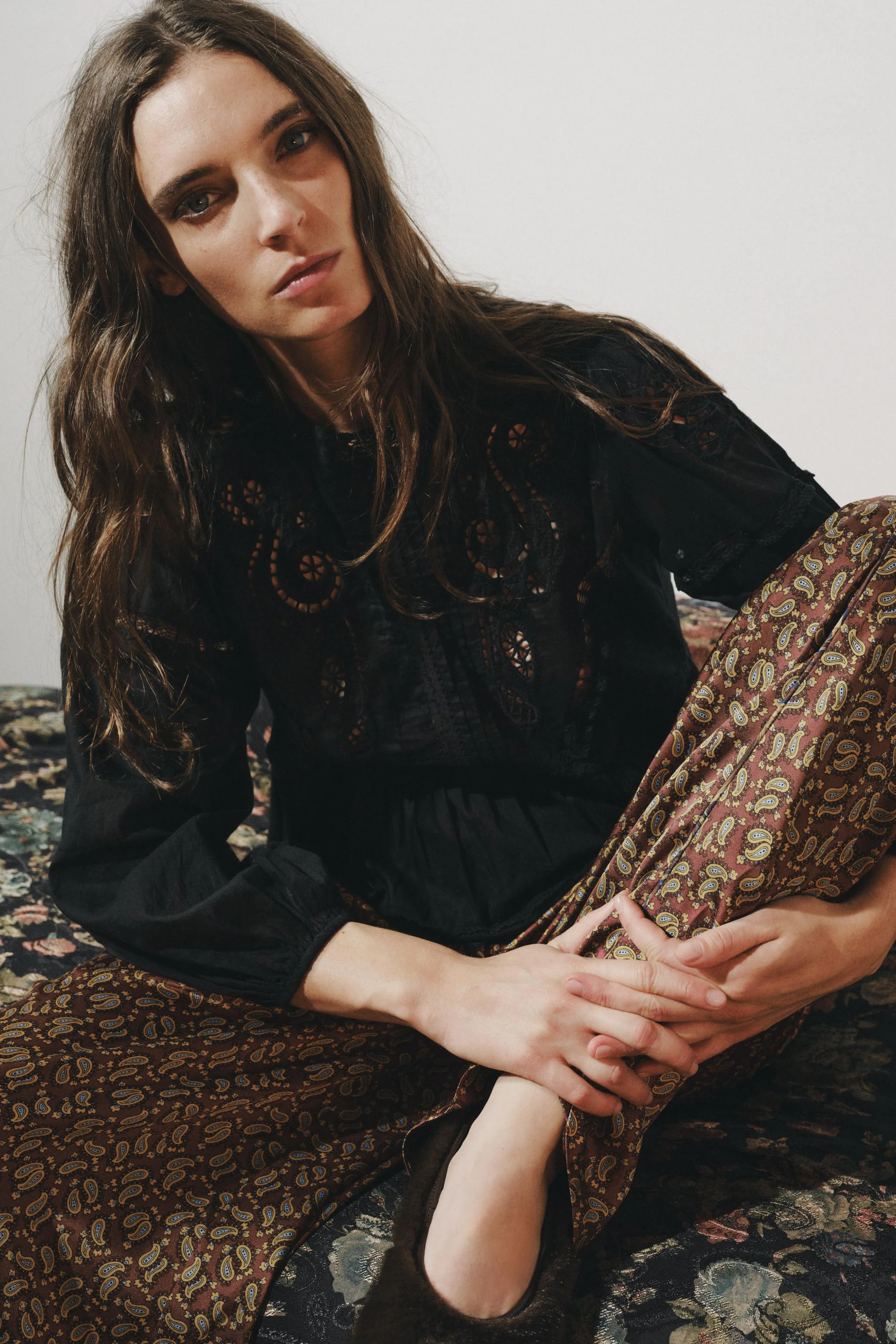 بلوز گلدوزی شده رمانتیک ZW COLLECTION