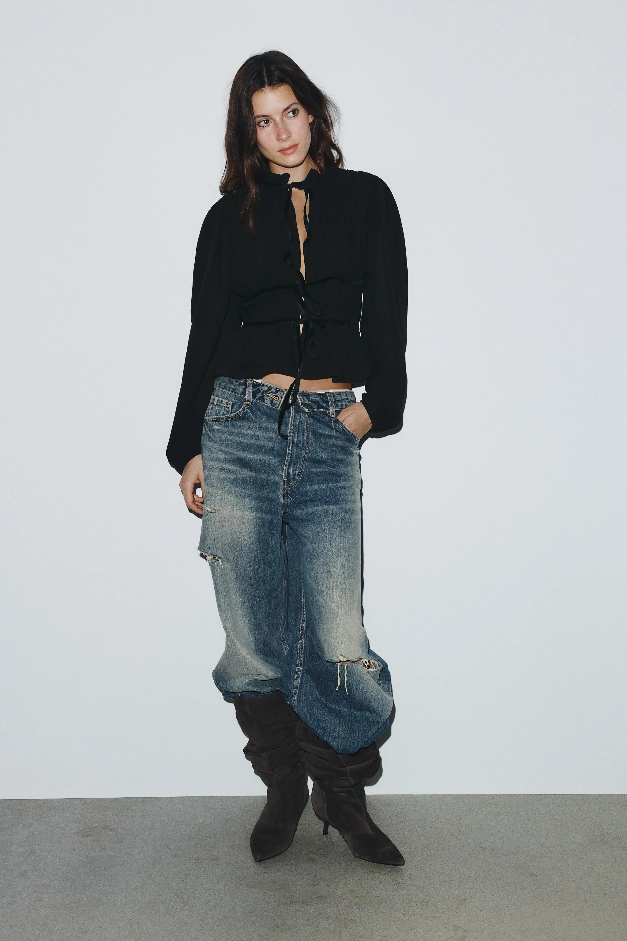 بلوز ژرژت با بندهای مخملی