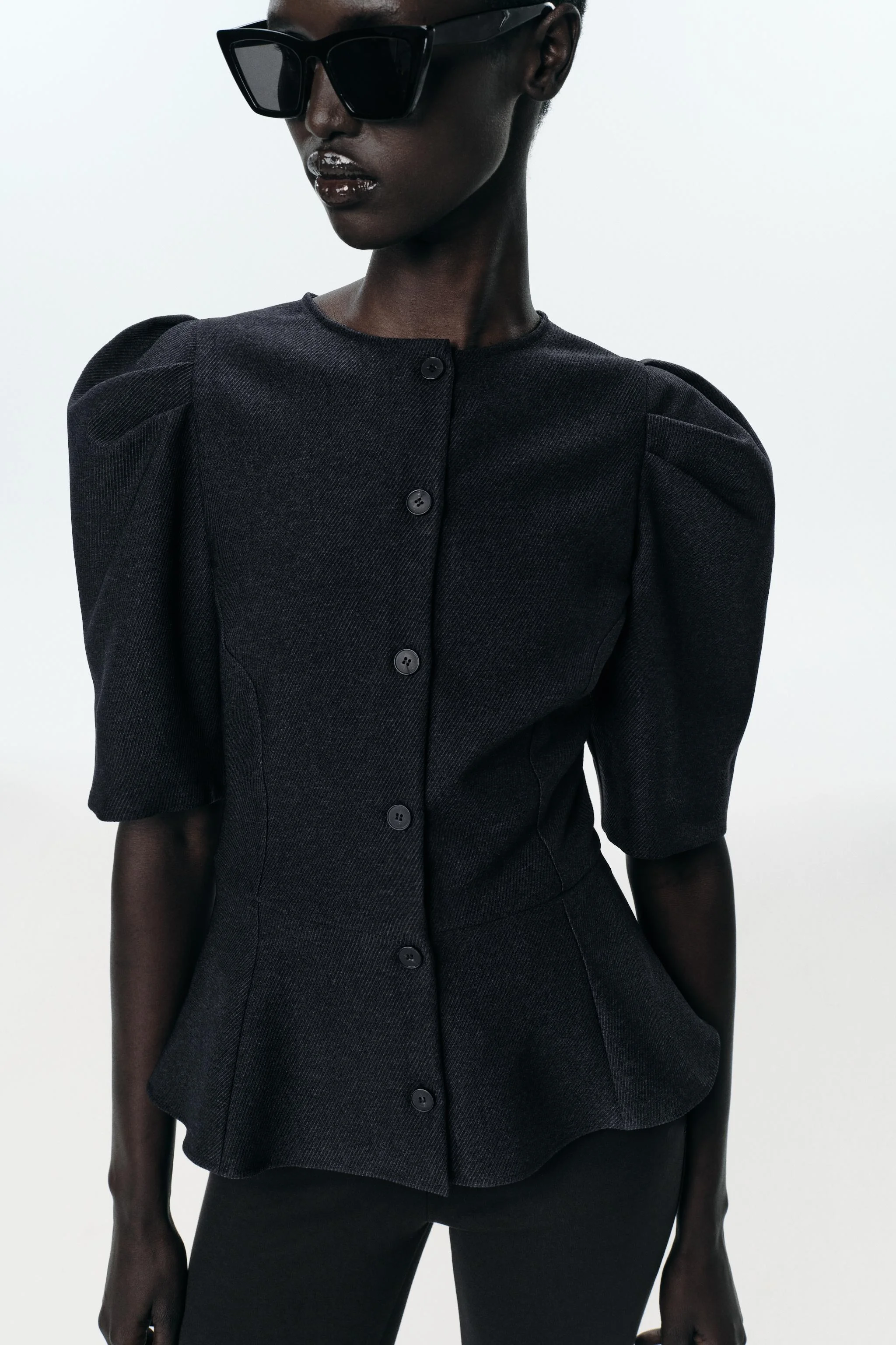 تاپ آستین پفی مدل Peplum تاپ آستین پفی مدل Peplum