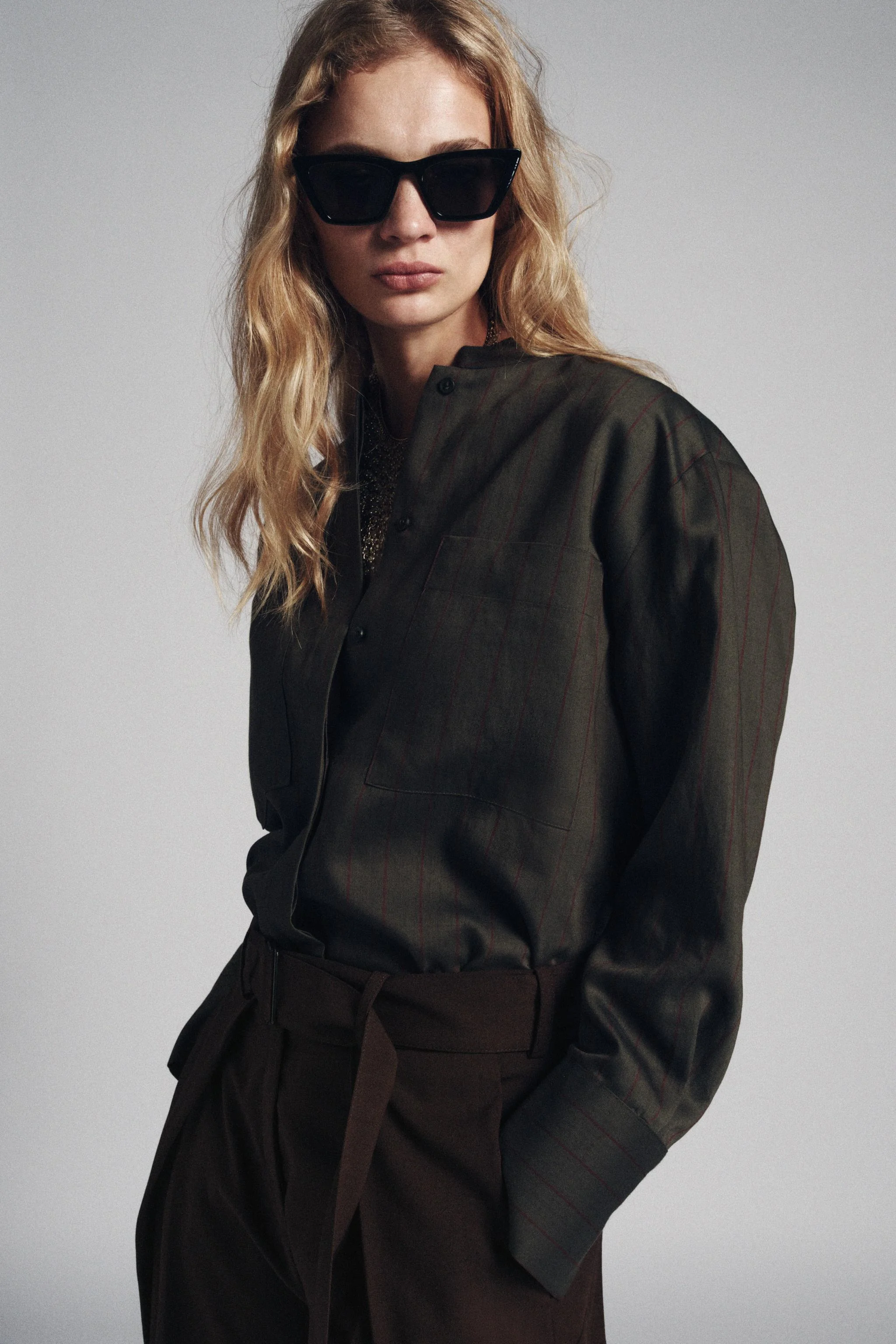 پیراهن راه راه با یقه ایستاده از کالکشن ZW پیراهن راه راه با یقه ایستاده از کالکشن ZW