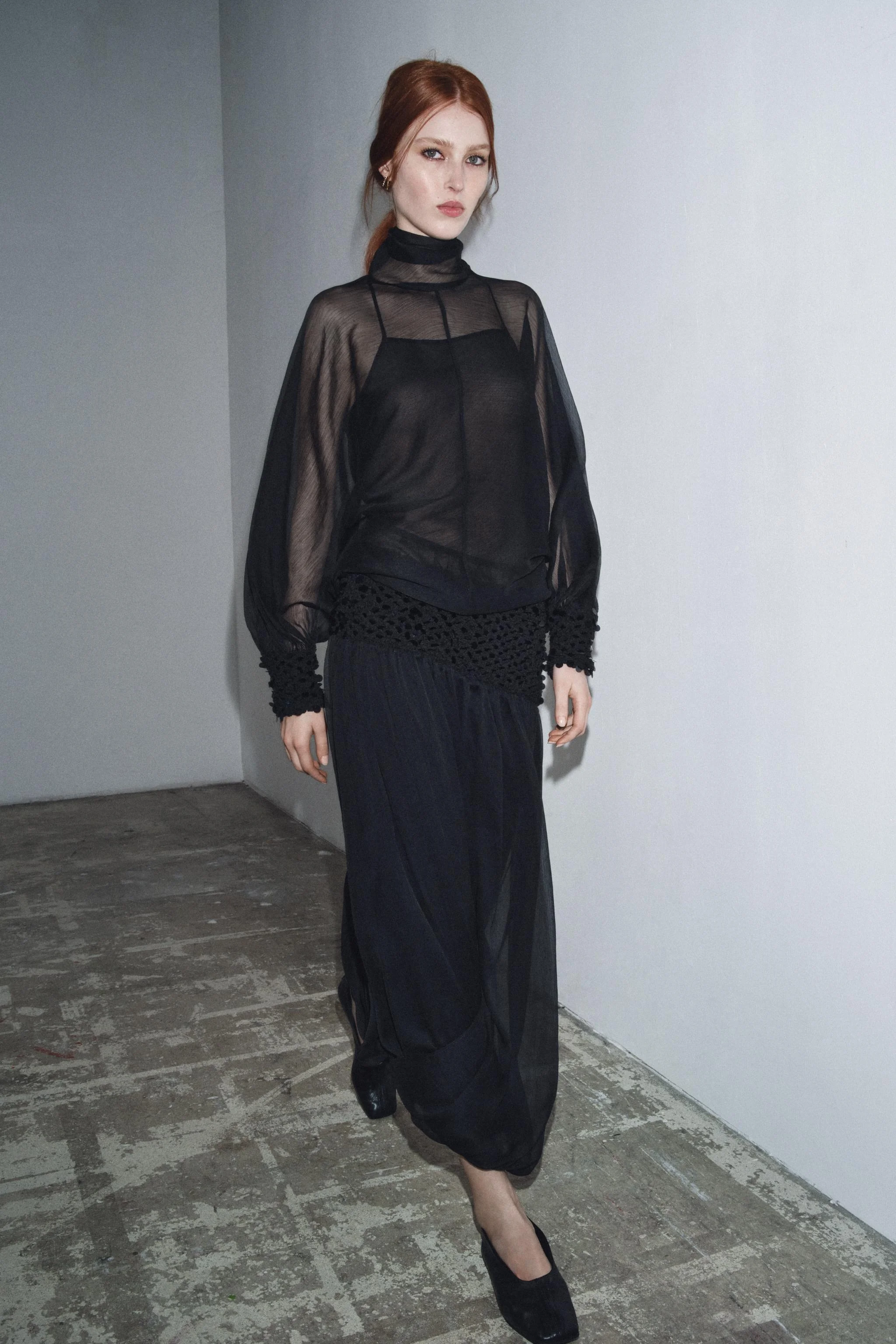 بلوز نیمه شفاف ZW COLLECTION