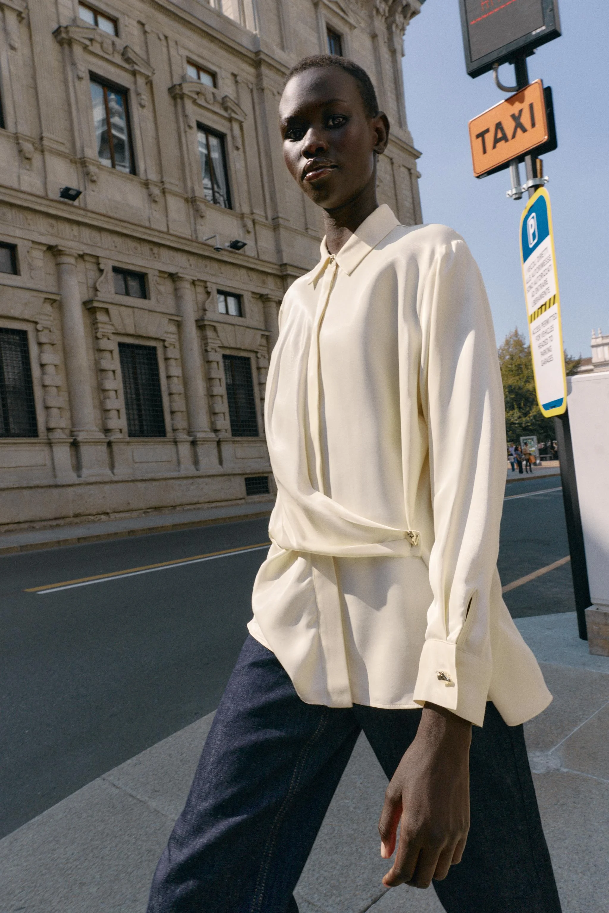 شومیز ساتن با جزئیات ضربدری