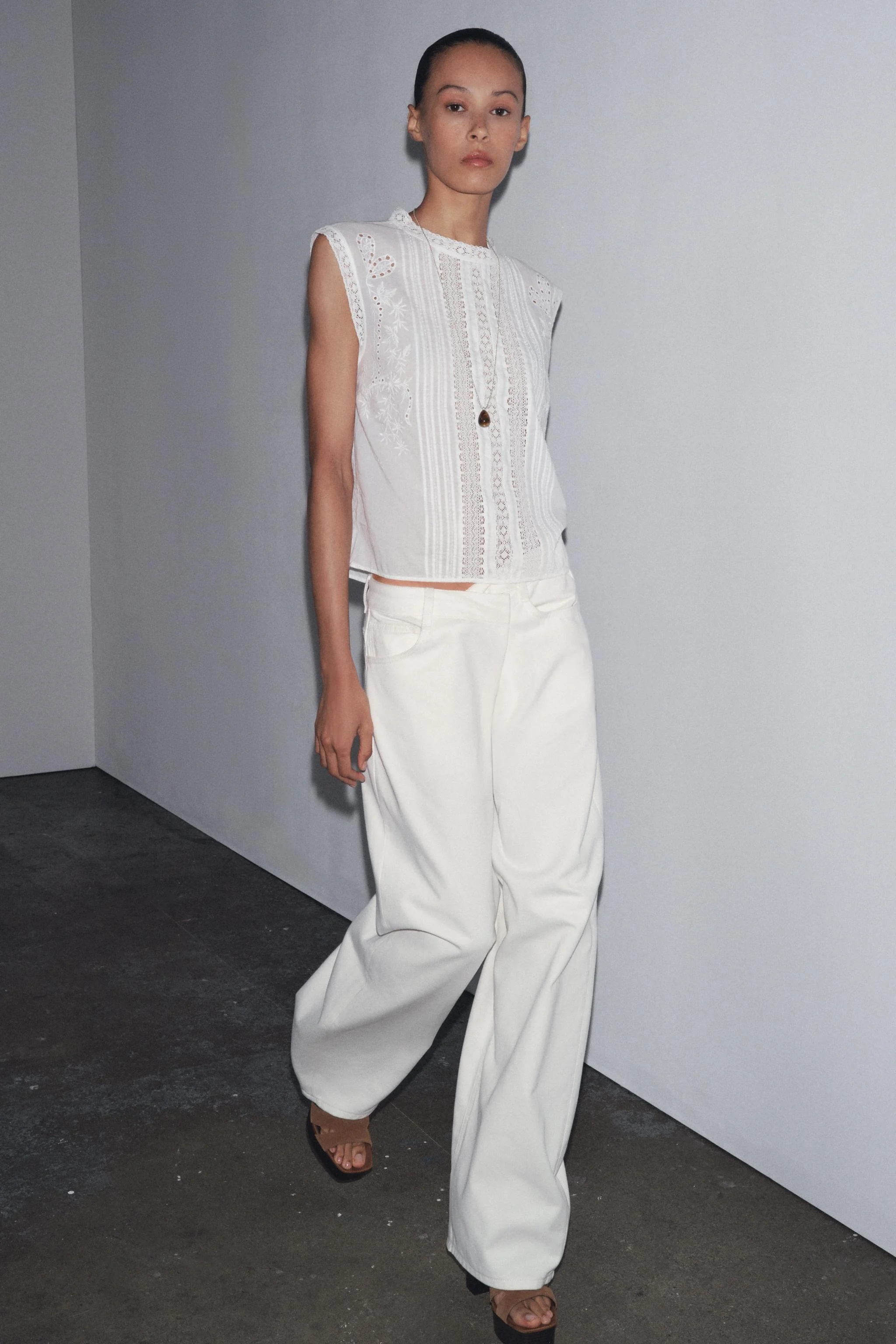 تاپ بدون آستین مدل نردبانی ZW COLLECTION