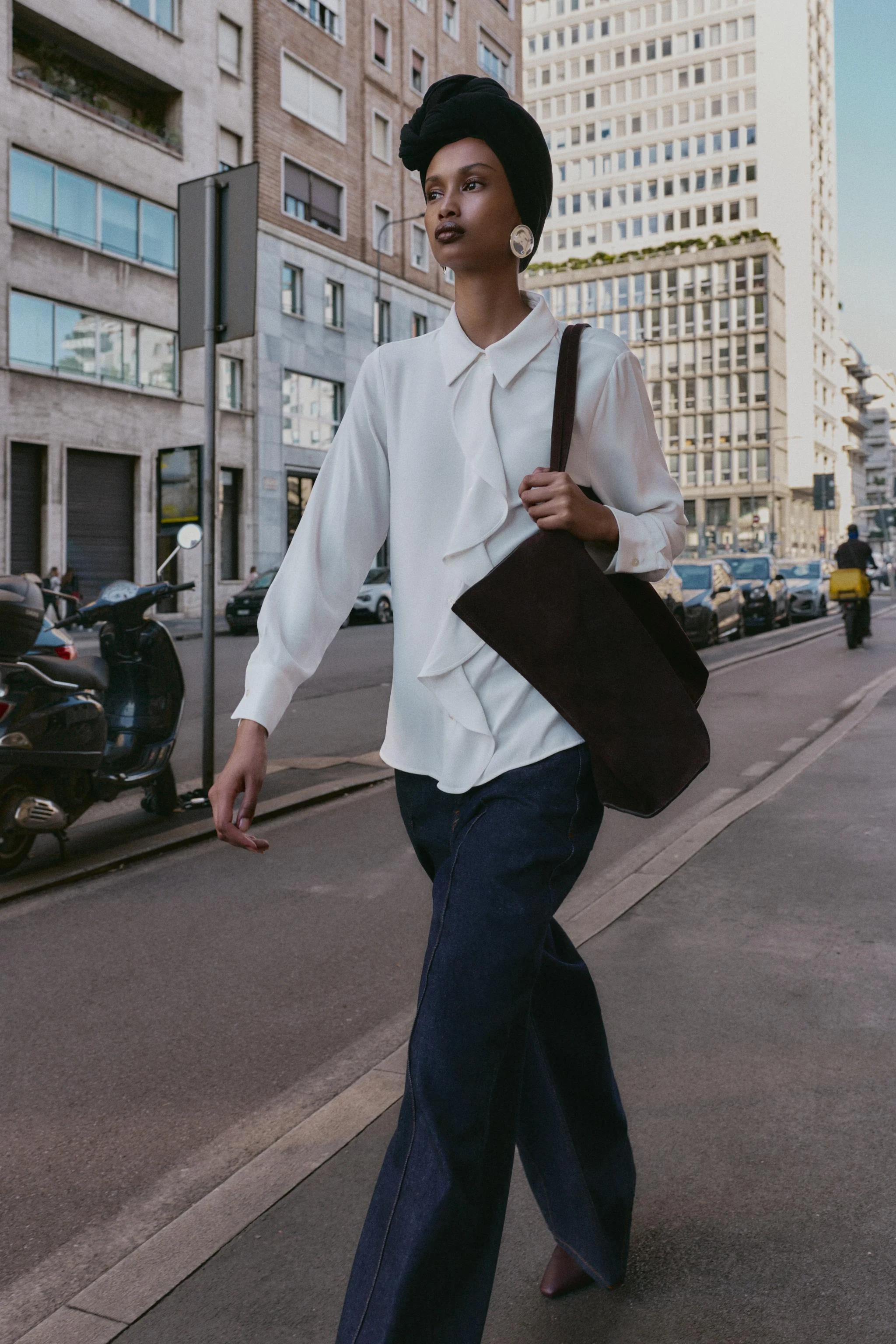 شومیز کرپ با چین‌دار