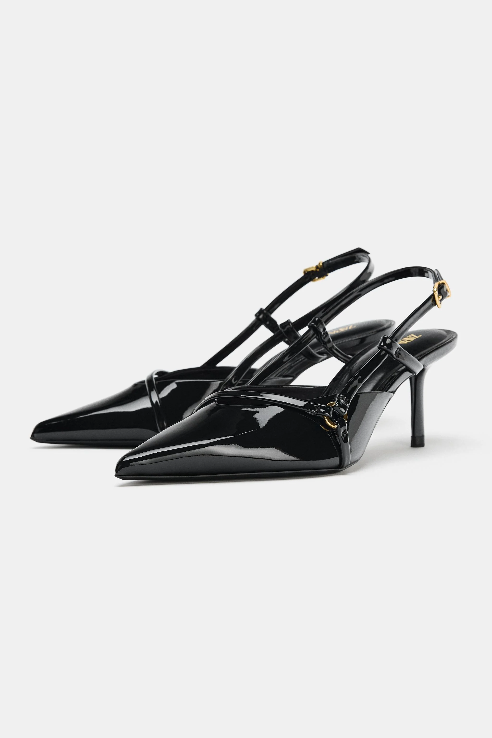 کفش پاشنه بلند با بند و سگک کفش پاشنه بلند با بند و سگک