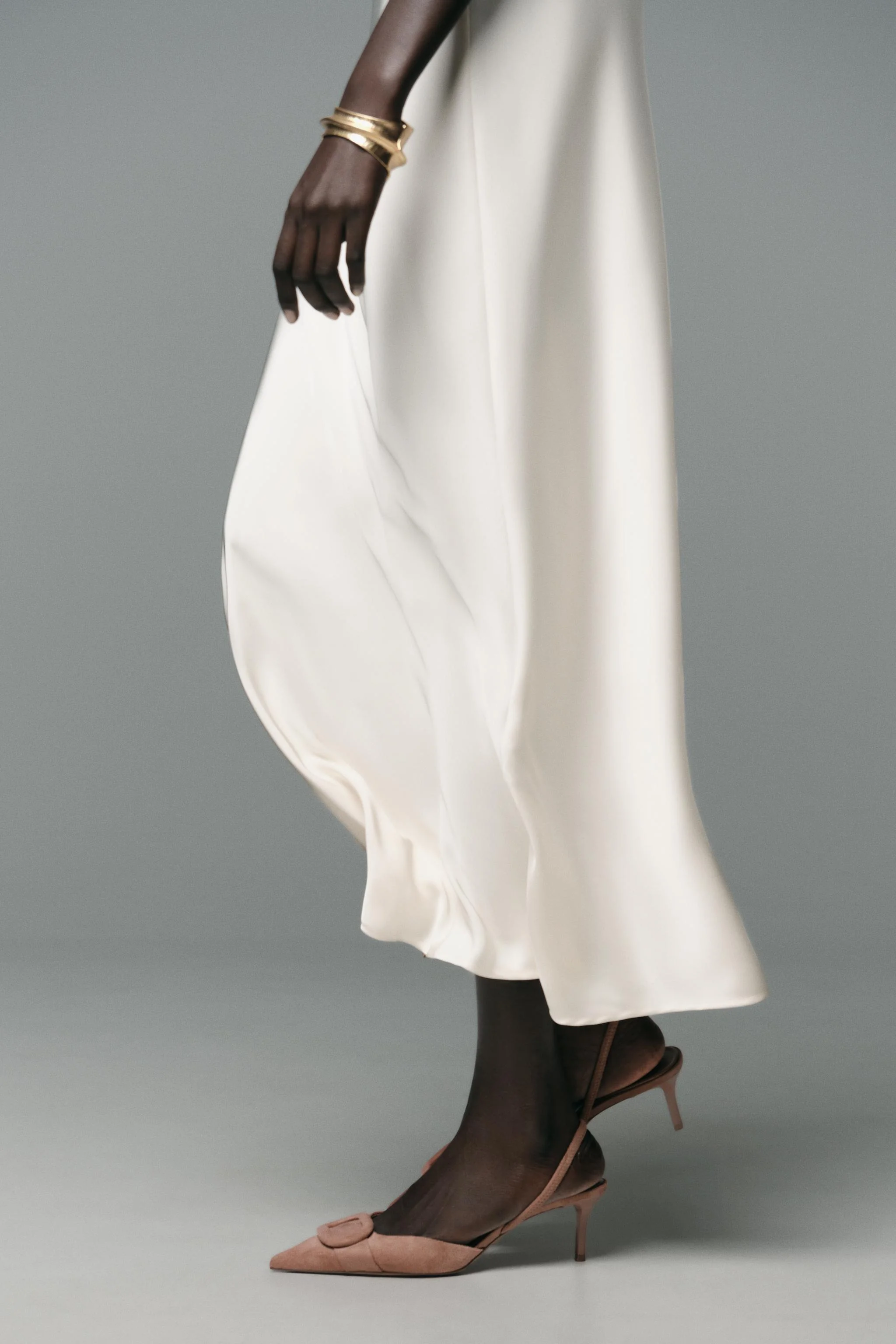 کفش های اسلینگ بک با جزئیات تزیینی