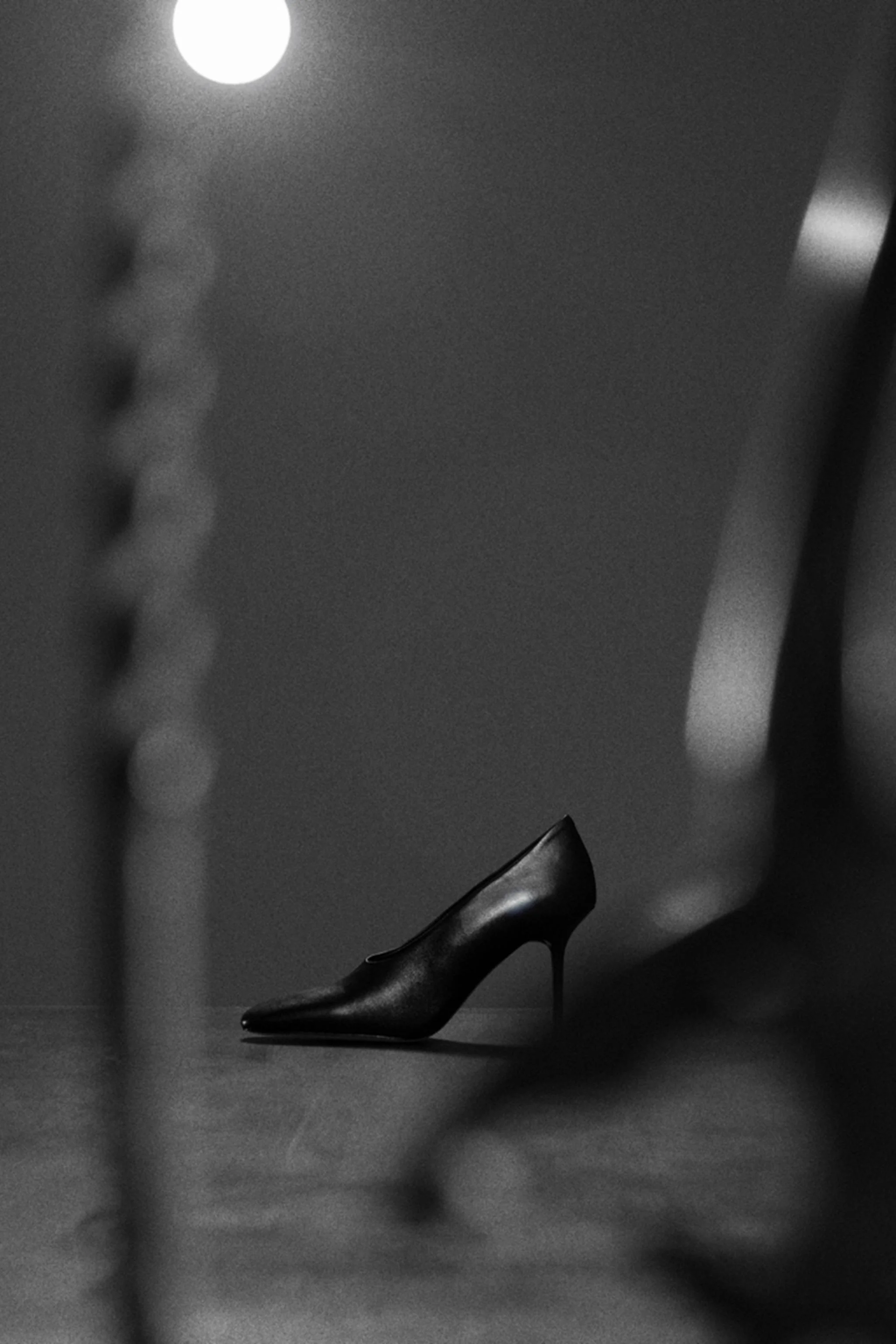 کفش پاشنه بلند چرمی نسخه محدود