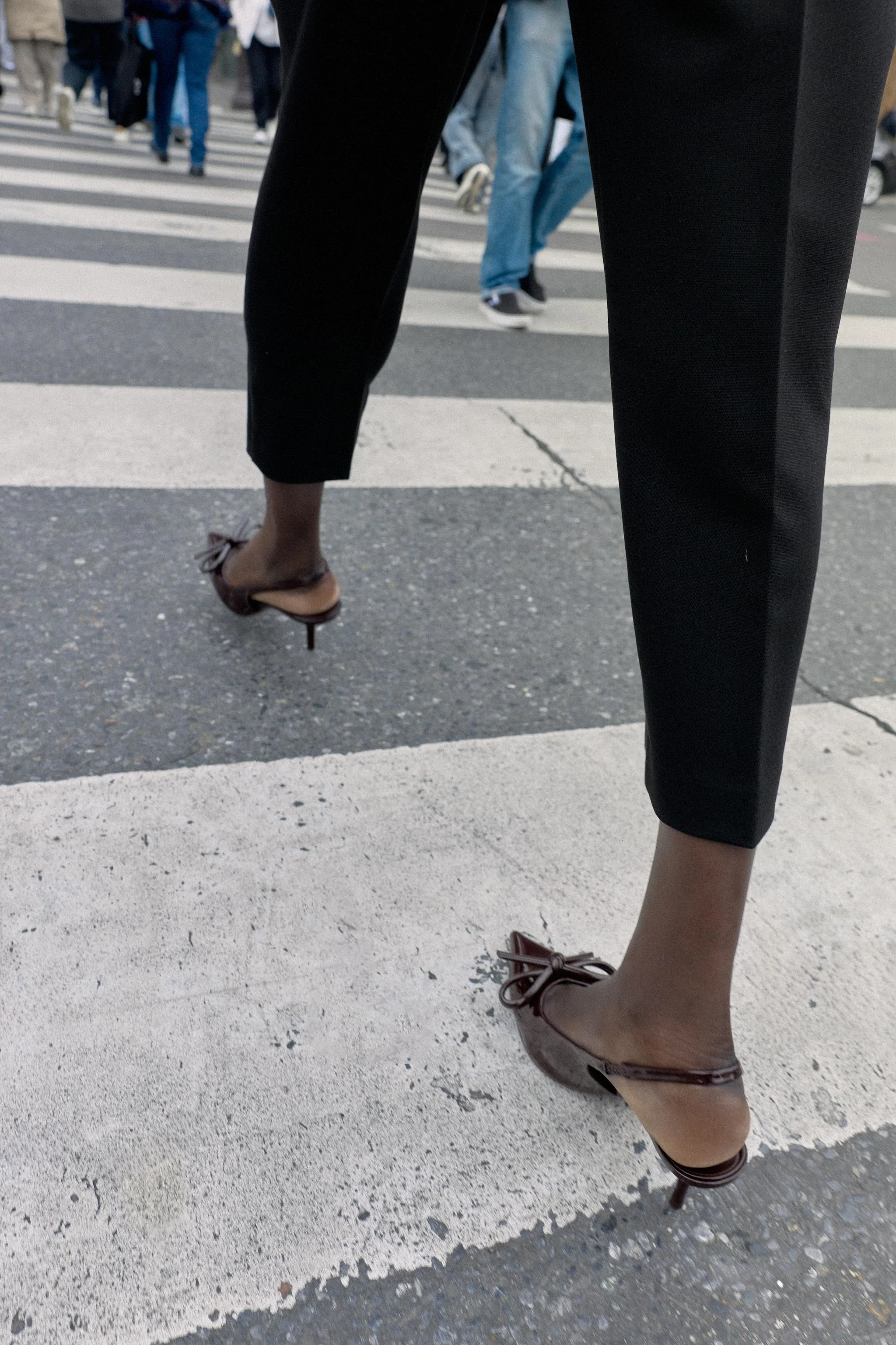 کفش پاشنه بلند پاپیونی