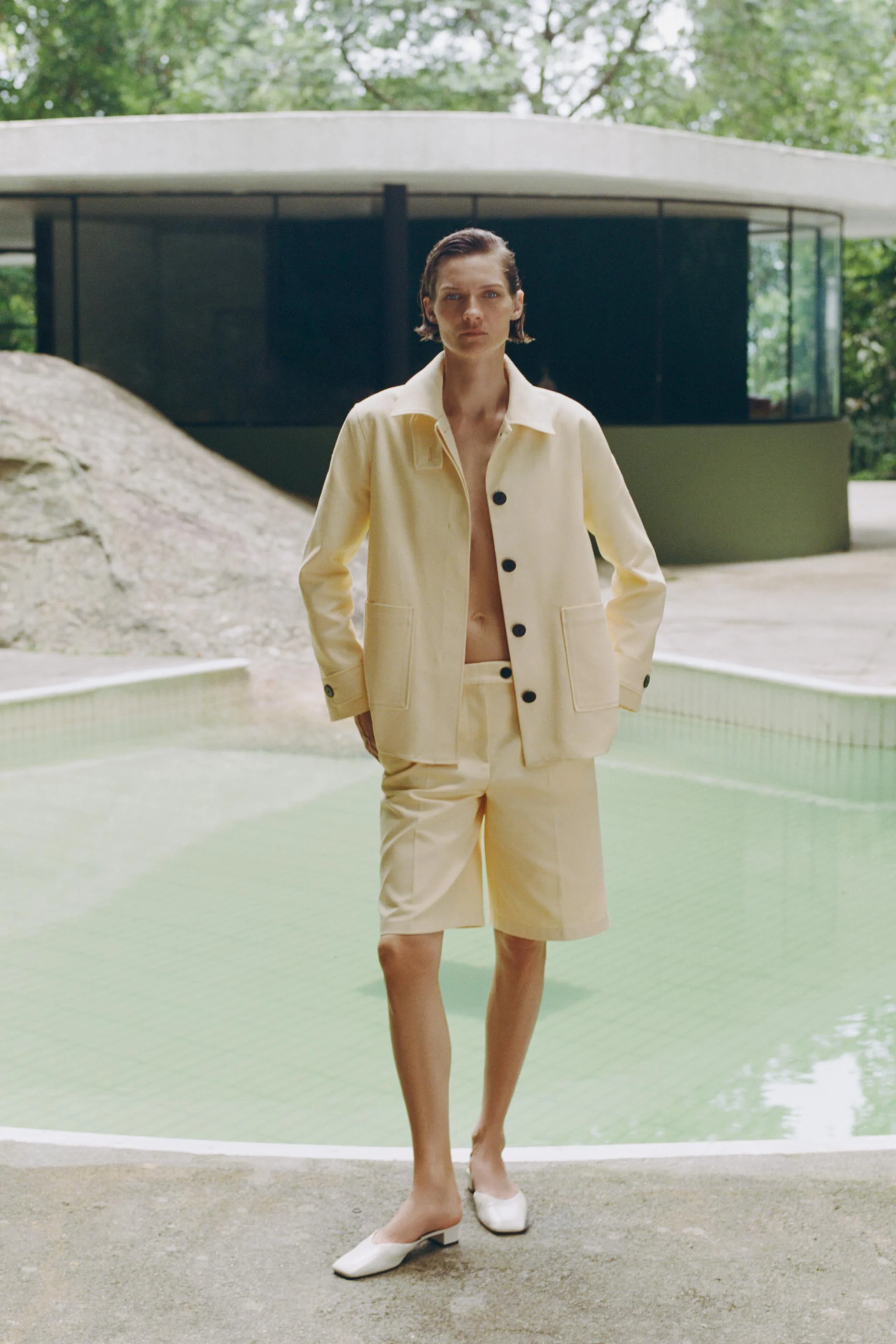 صندل پاشنه بلند چرمی، پنجاهمین سالگرد