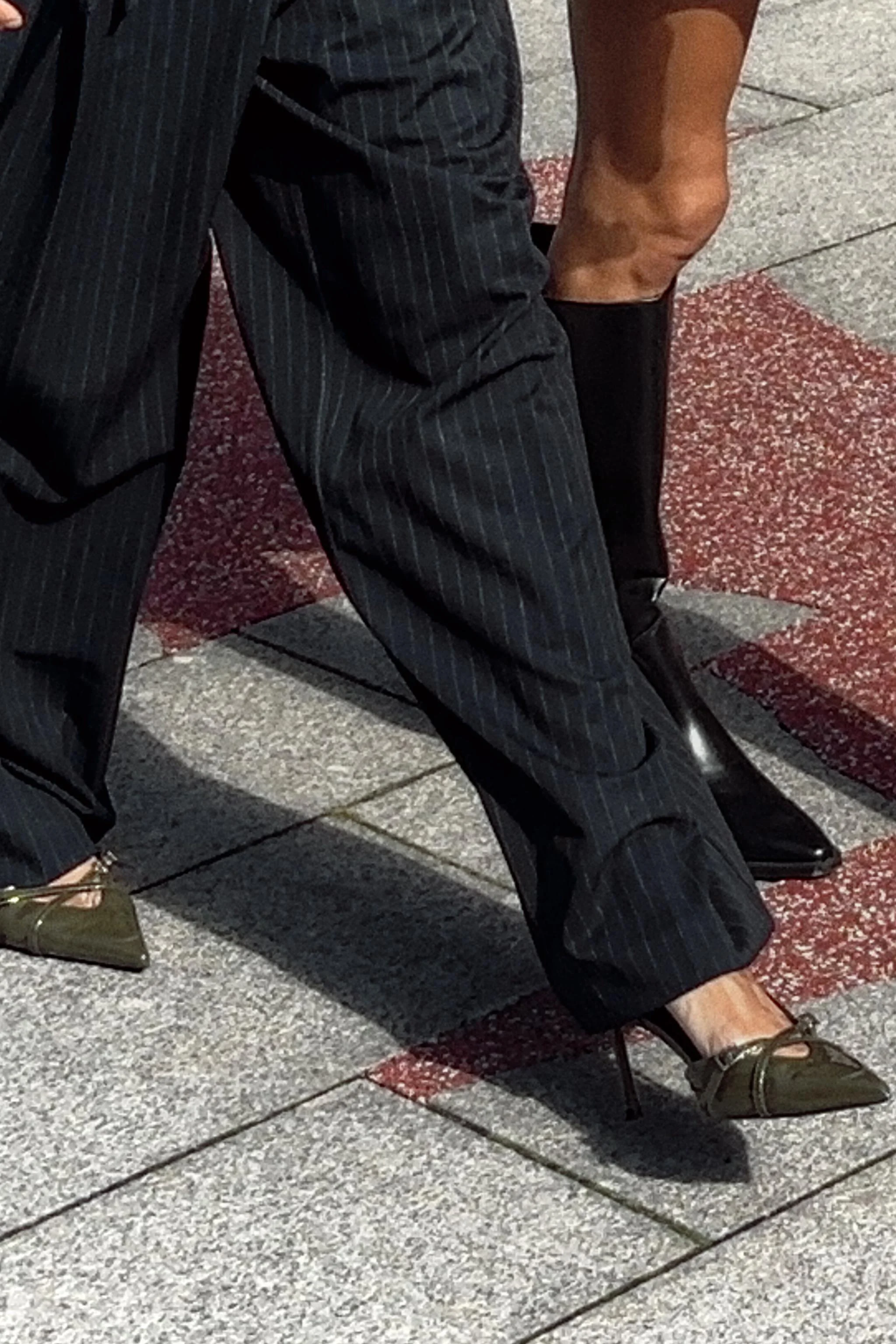 کفش پاشنه بلند سگک دار بند دار