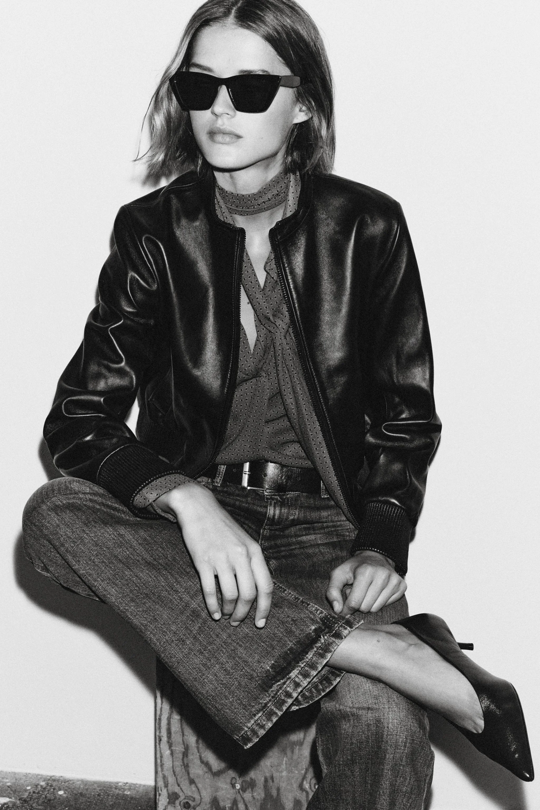 کفش های پاشنه بچه گربه چرمی کفش های پاشنه بچه گربه چرمی