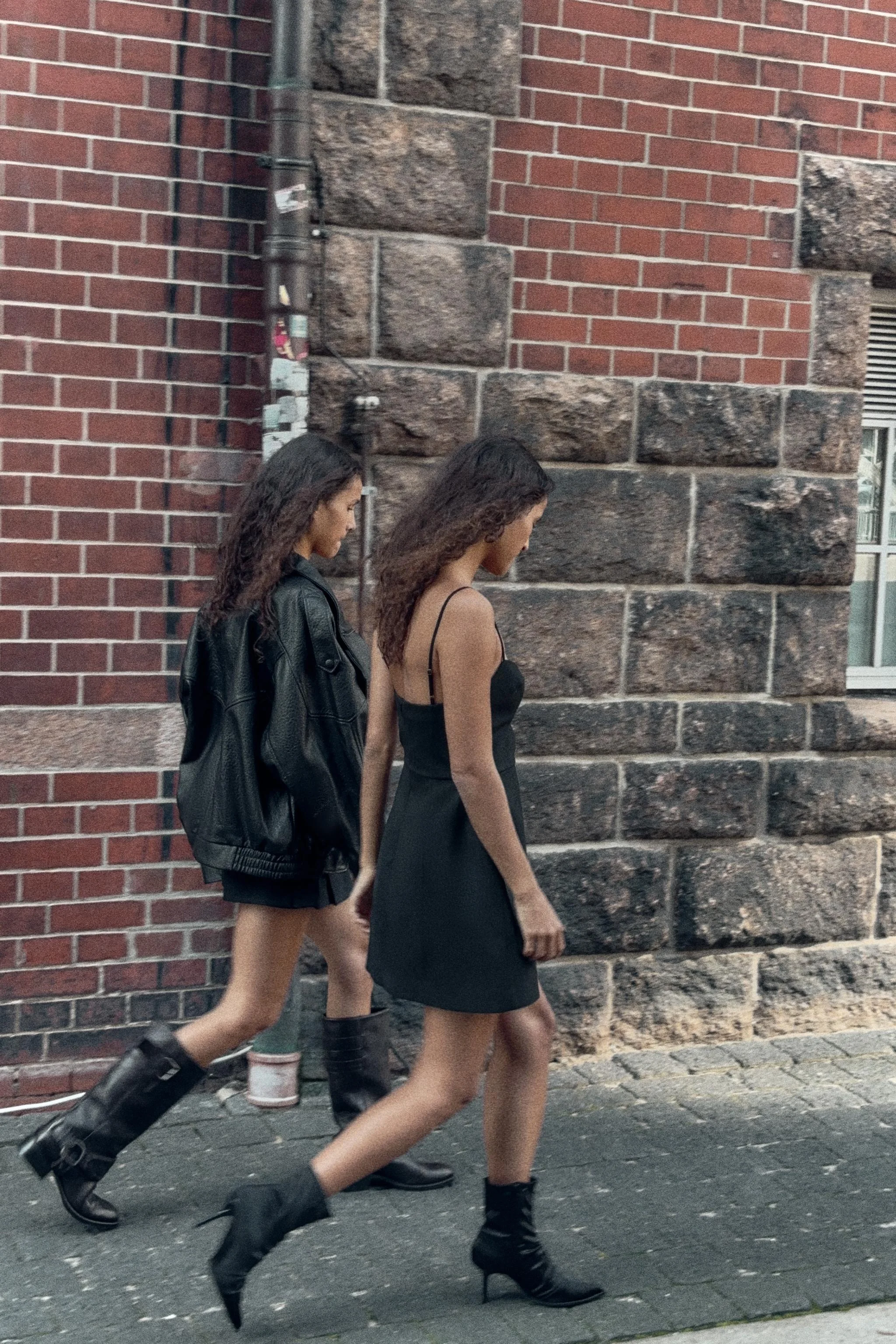 بوت های پاشنه بلند ساتن طرح دار