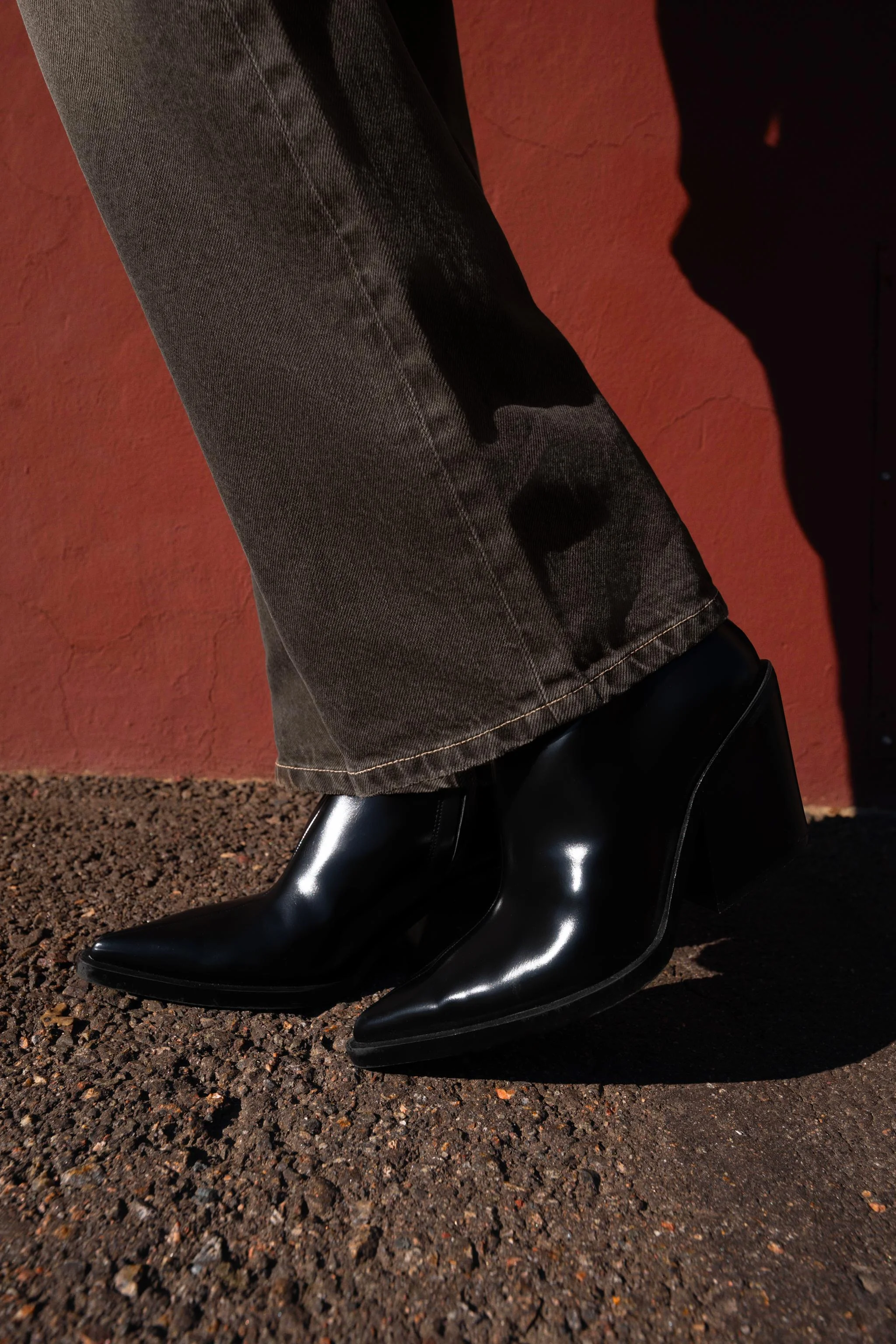 بوت های کابویی پاشنه دار