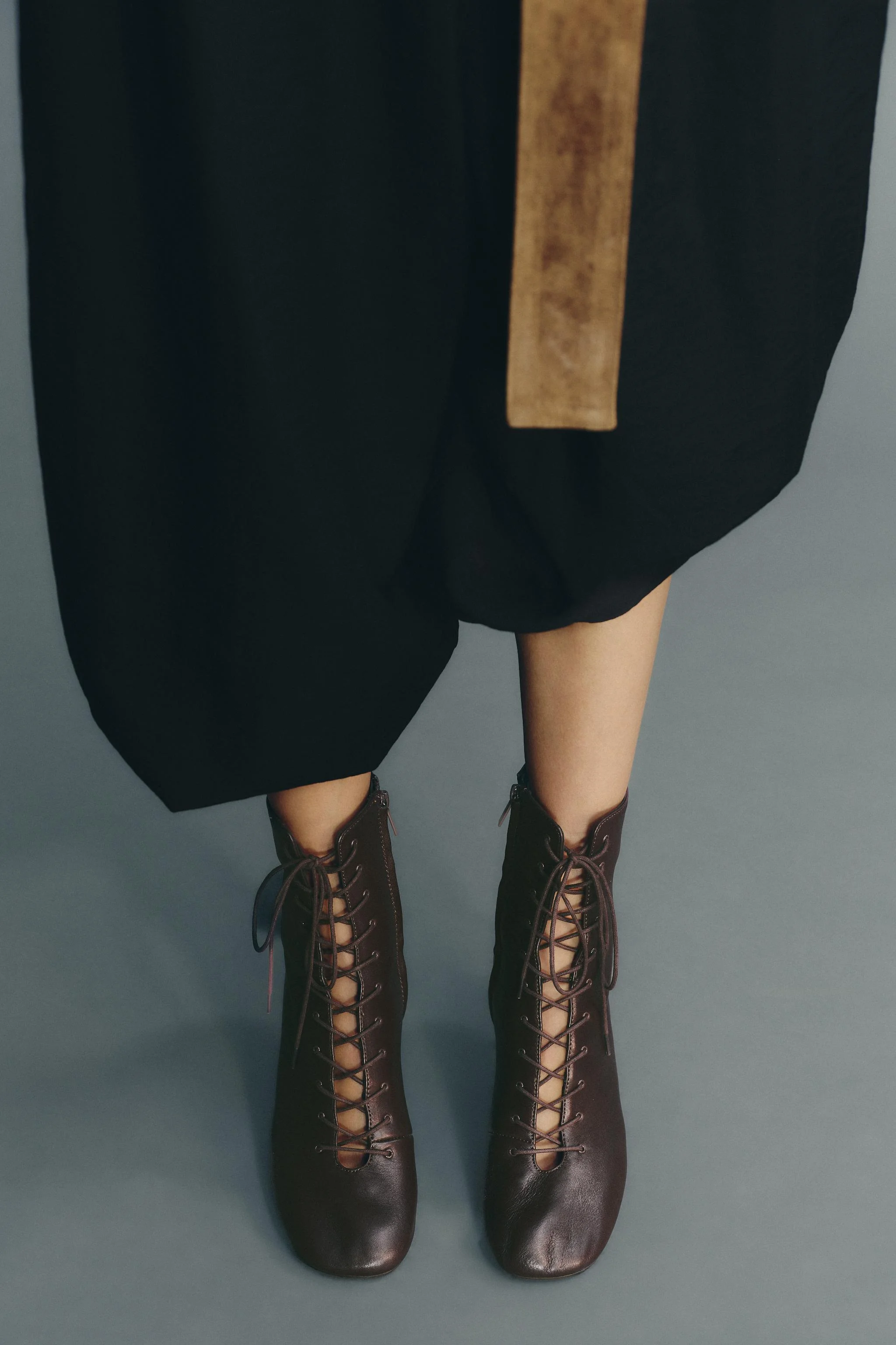 نیم بوت چرمی ساق کوتاه