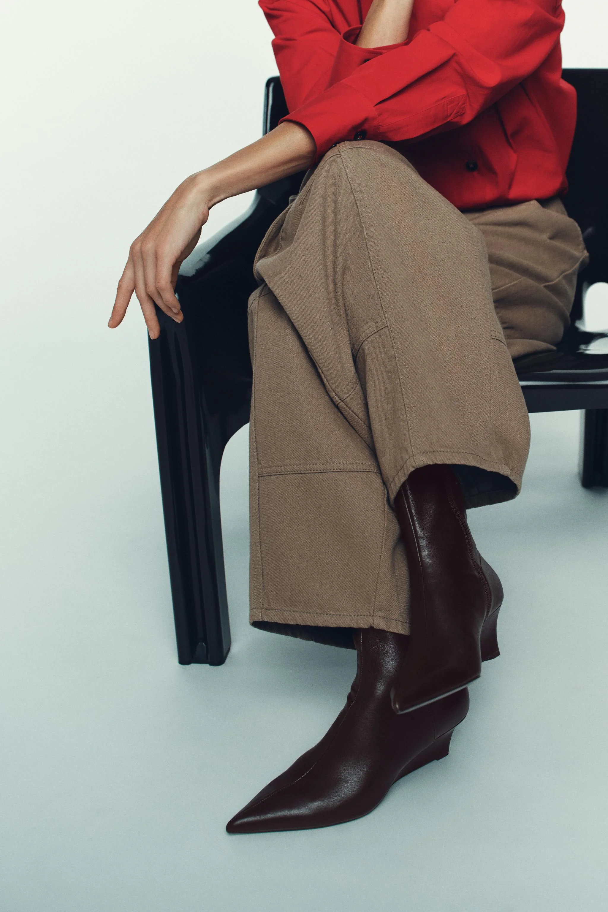 بوت های چرمی ساق دار پاشنه یکسره