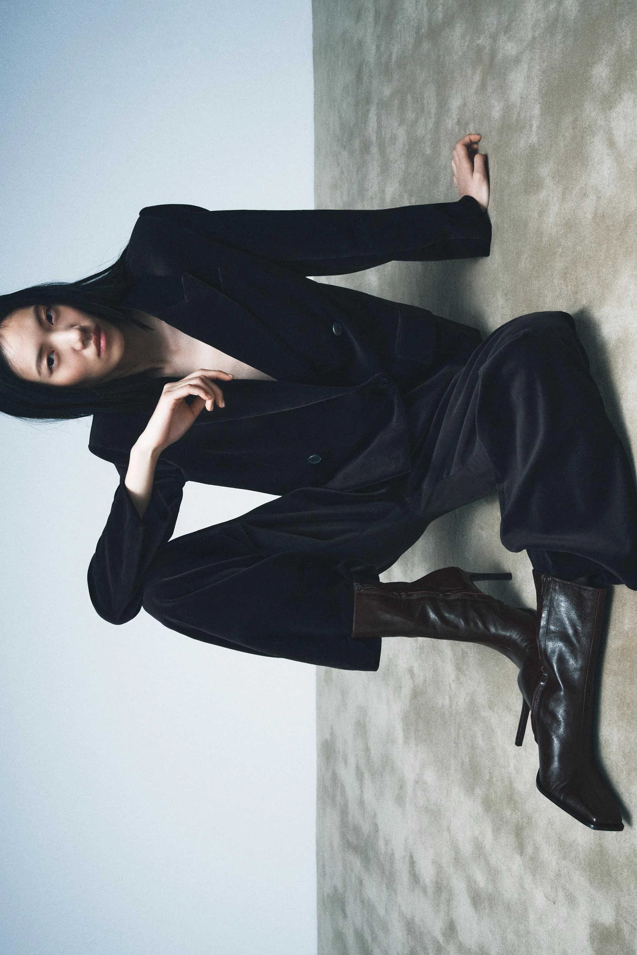 نیم بوت چرمی ساق کوتاه با نوک مربعی