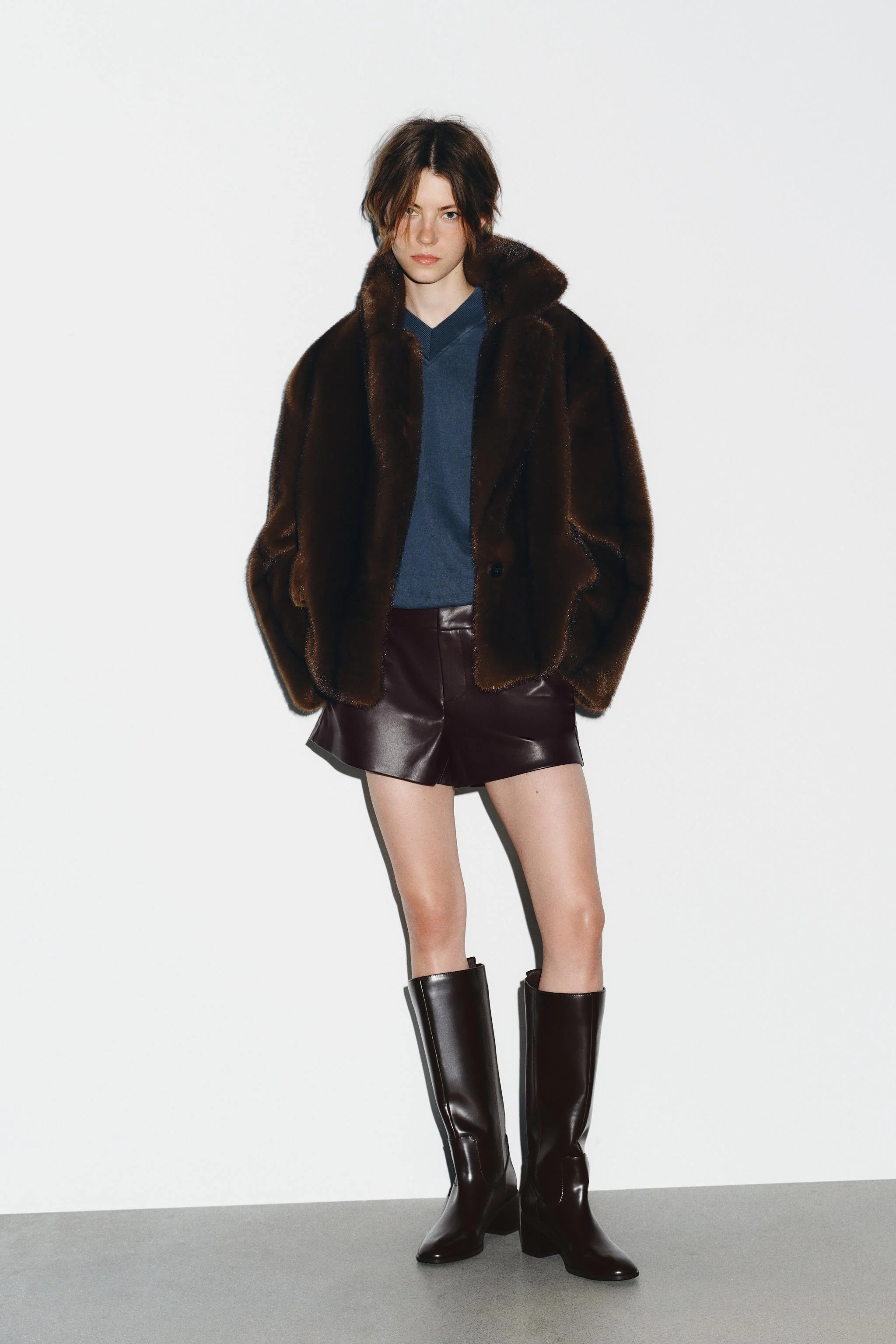 بوت های ساق بلند پاشنه پهن