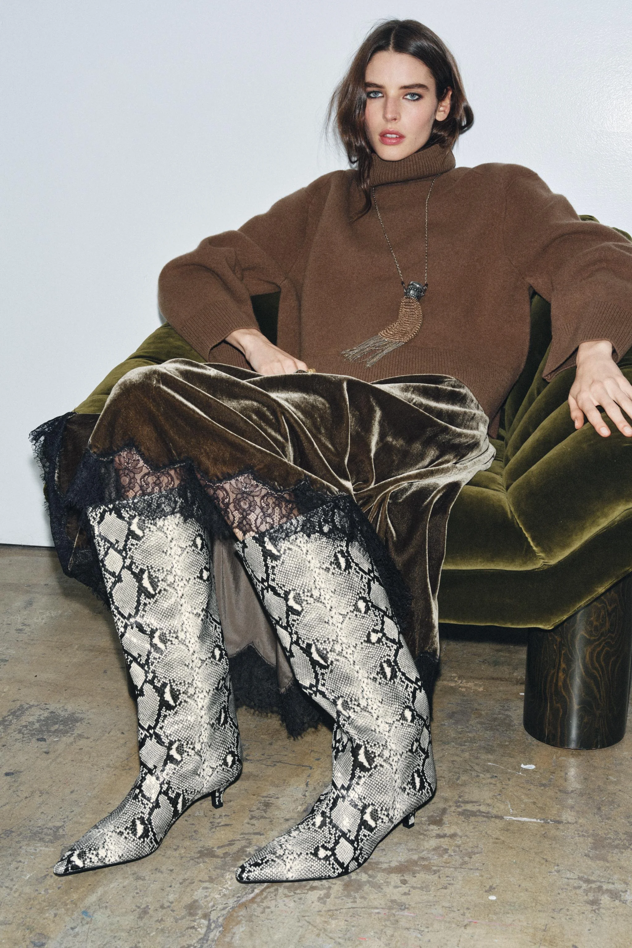 بوت های پاشنه دار با طرح حیوانات