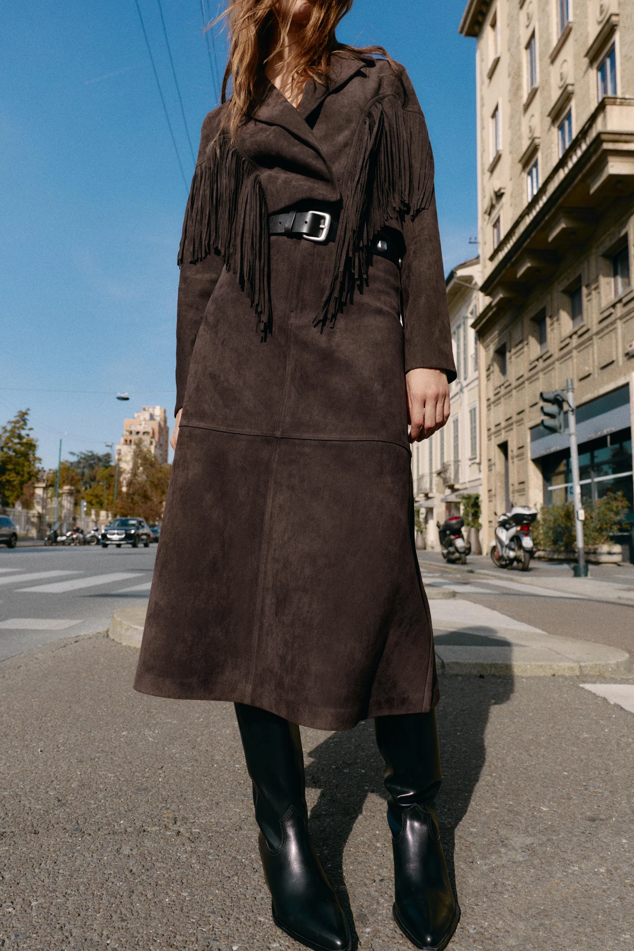 بوت های کابویی تا زانو