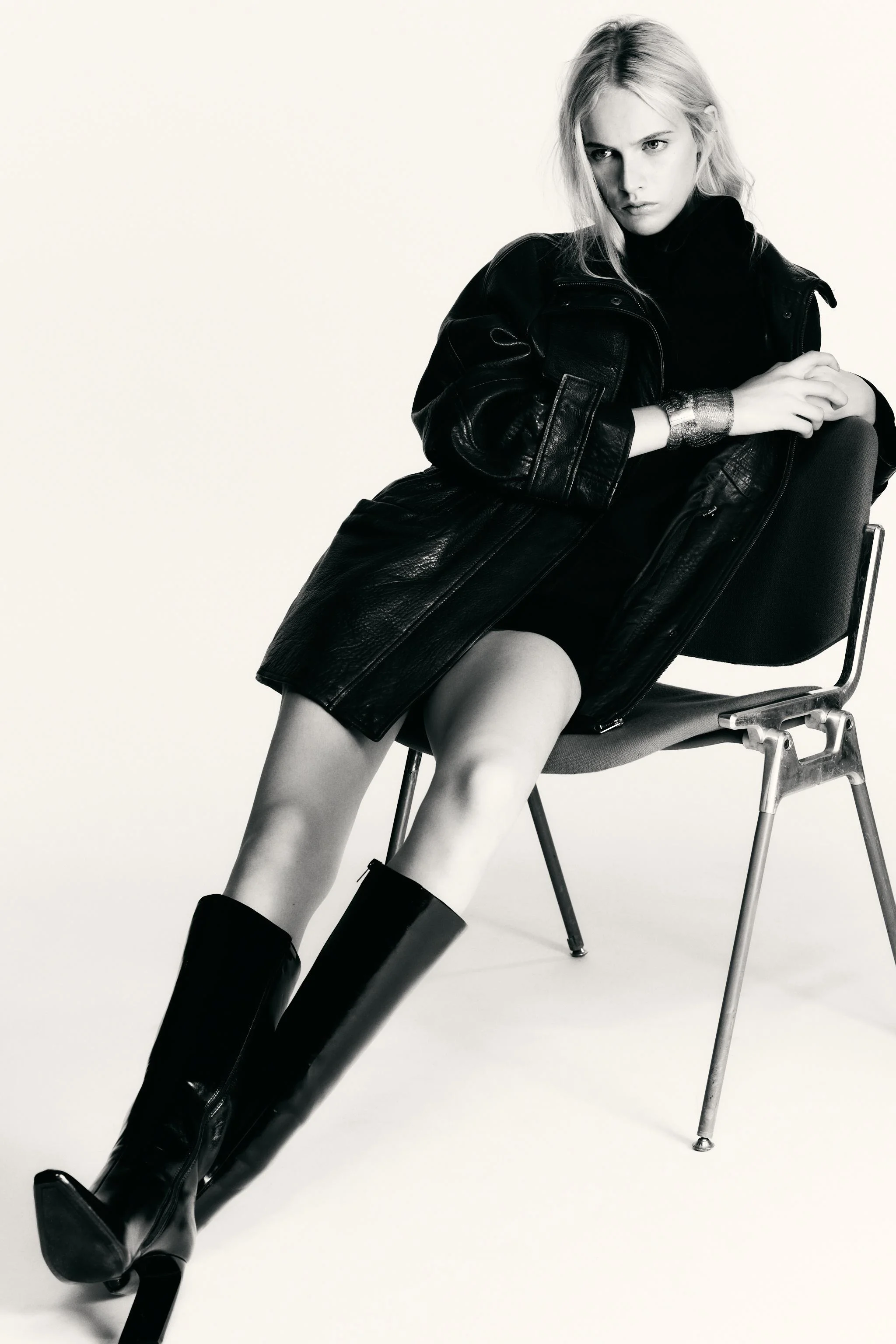 بوت پاشنه دار نوک تیز