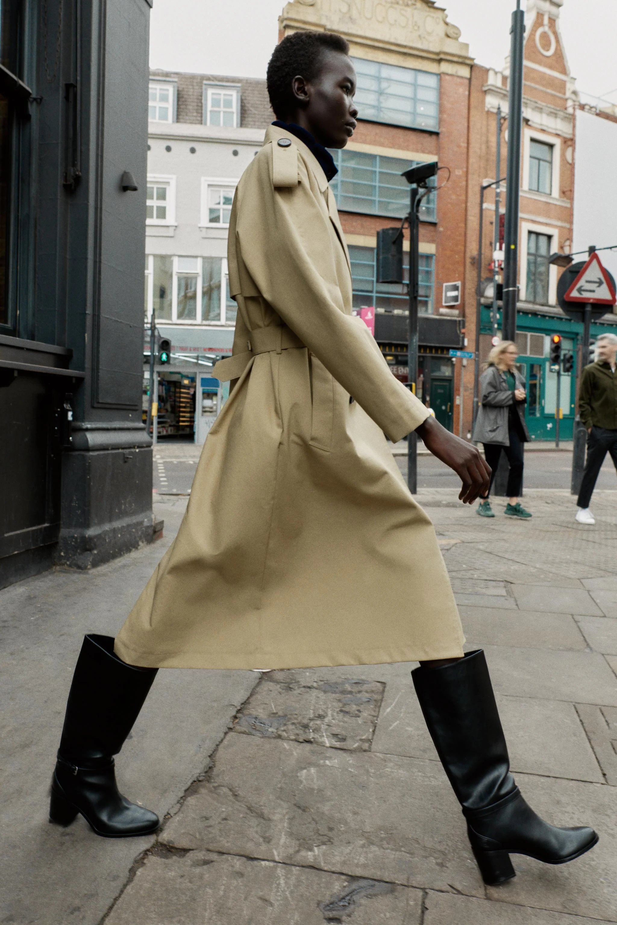 بوت پاشنه دار سگک دار