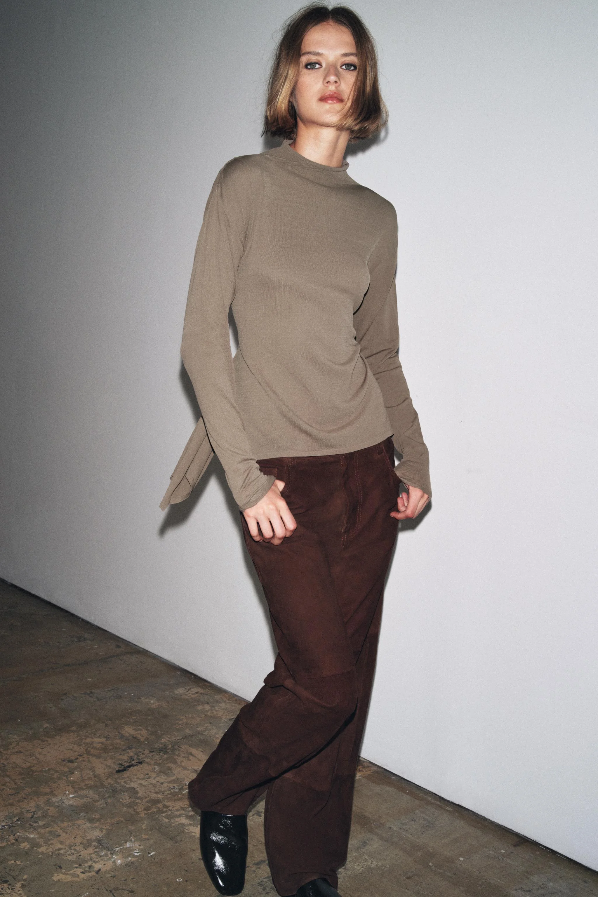 تاپ بافتنی با بند پشتی