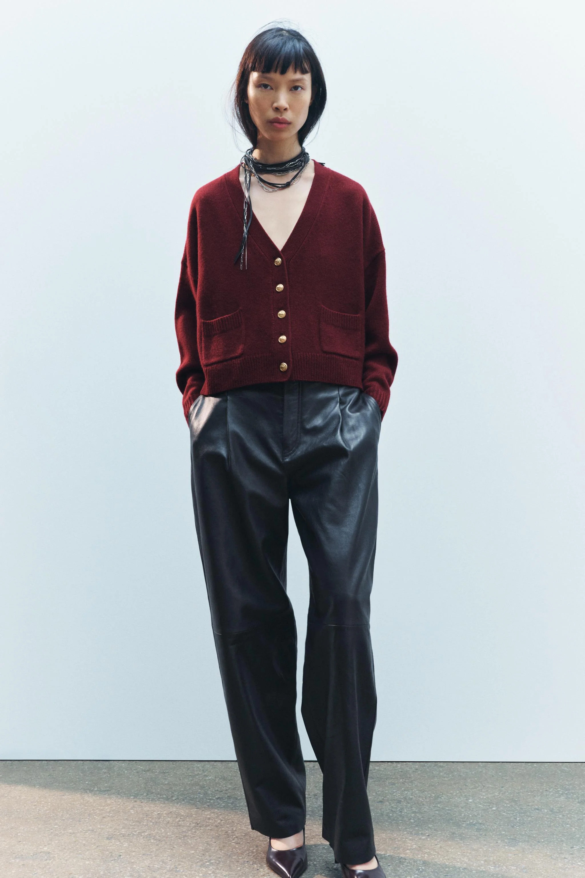 کت پشمی ۱۰۰٪ با دکمه های طلایی