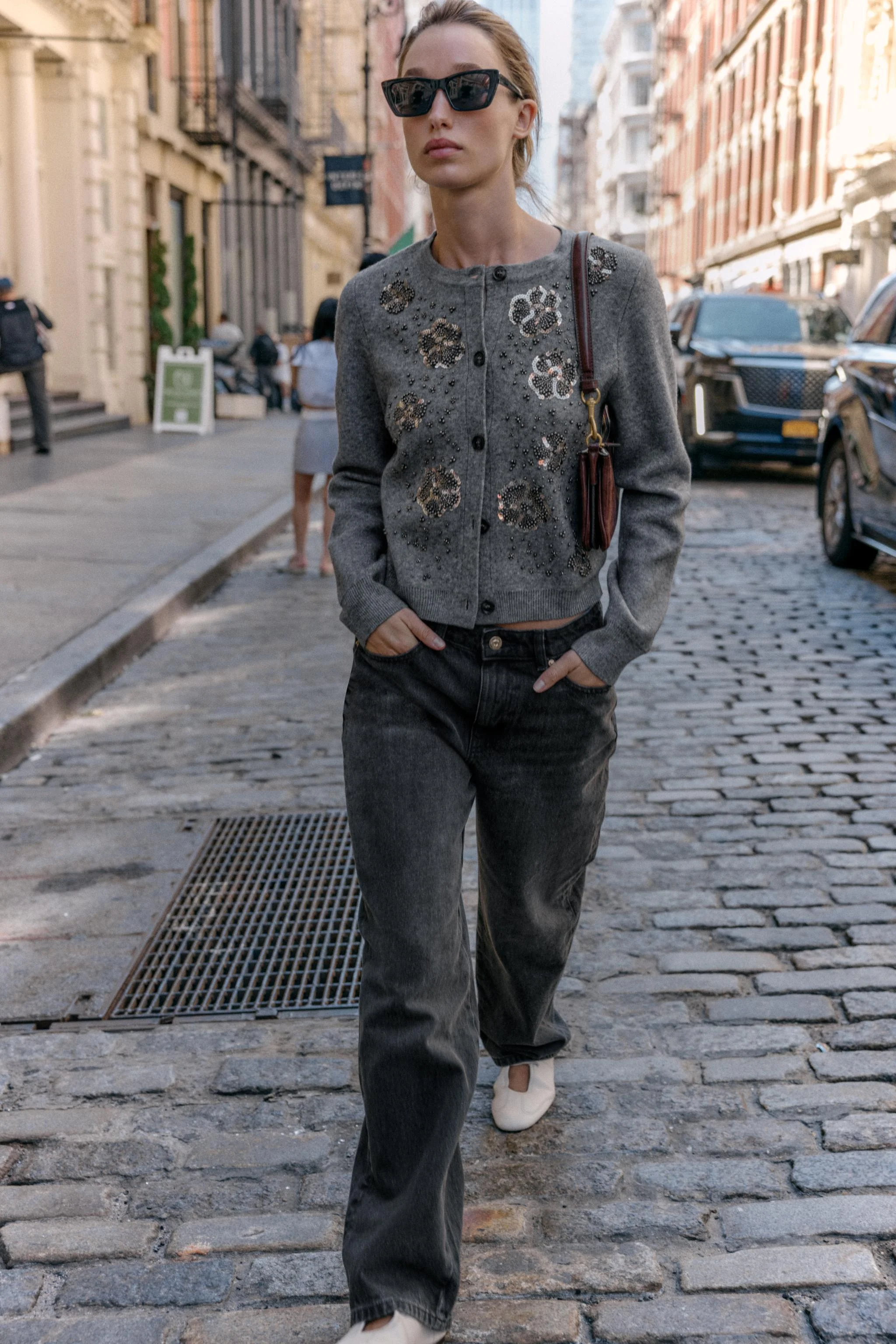 ژاکت بافتنی منجوق دار