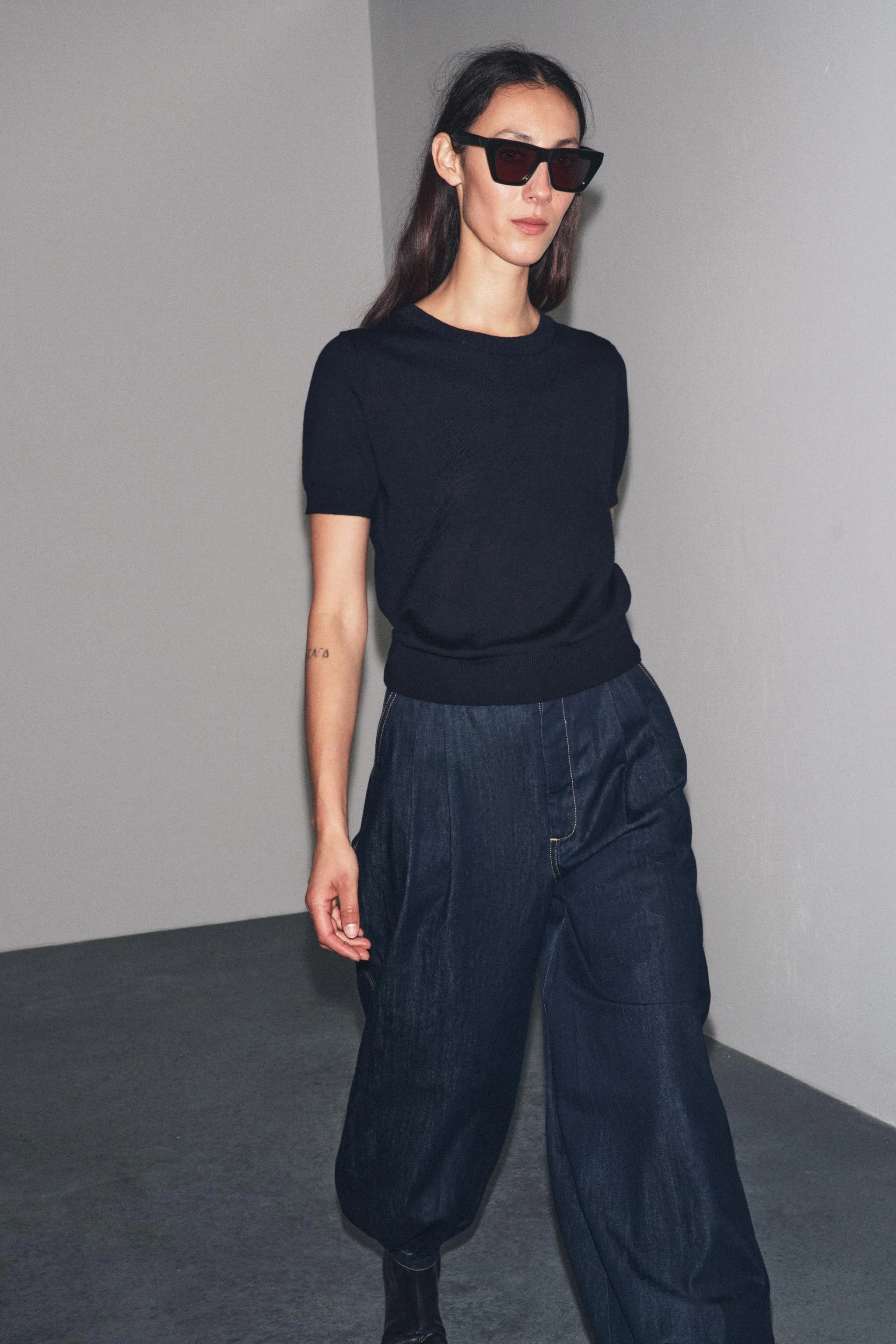 پلیور آستین کوتاه ۱۰۰٪ پشم پلیور آستین کوتاه ۱۰۰٪ پشم